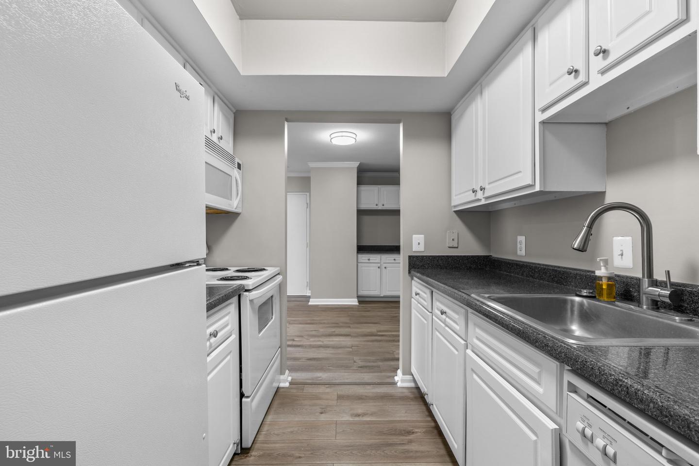 18302 Streamside Dr #104