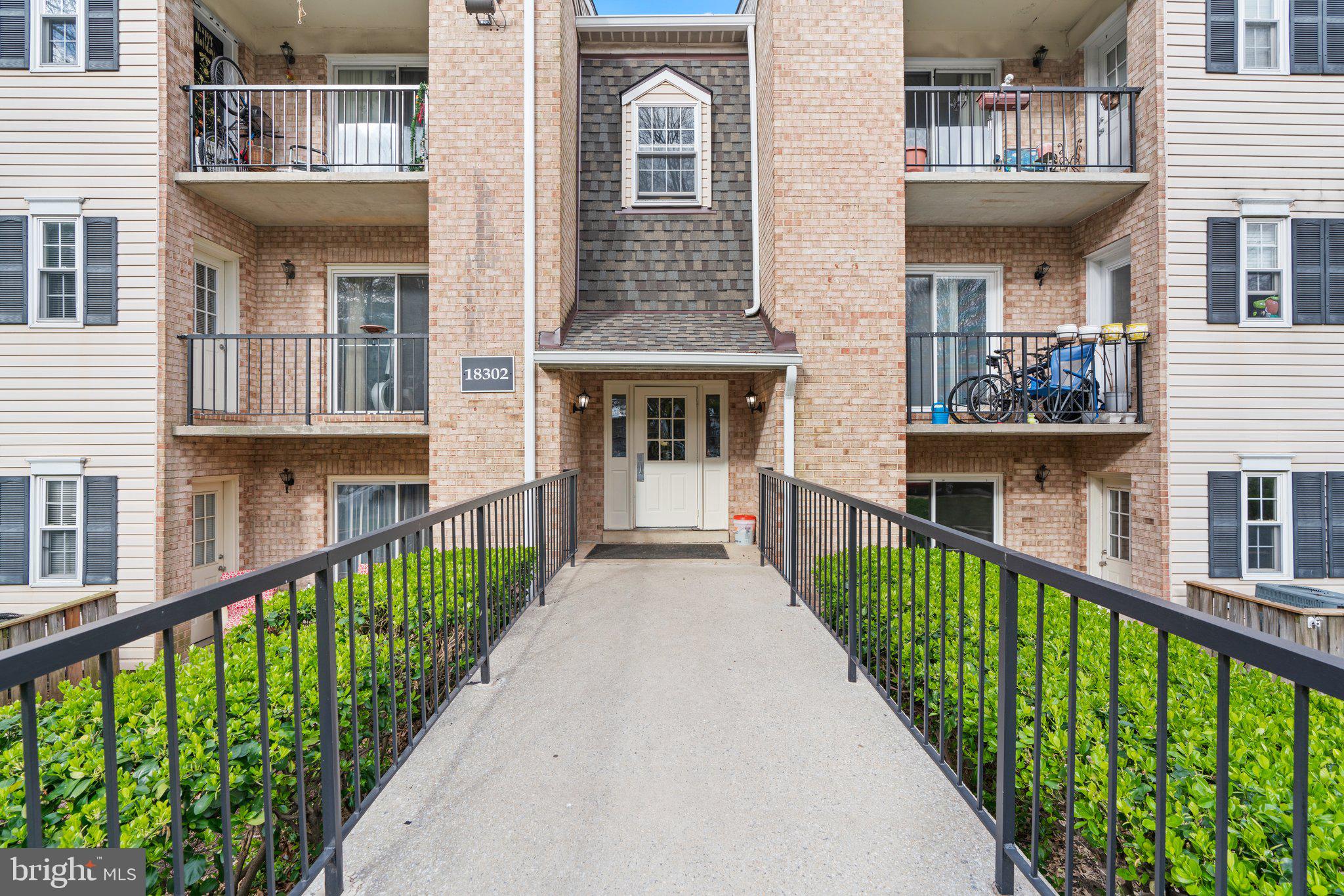 18302 Streamside Dr #104