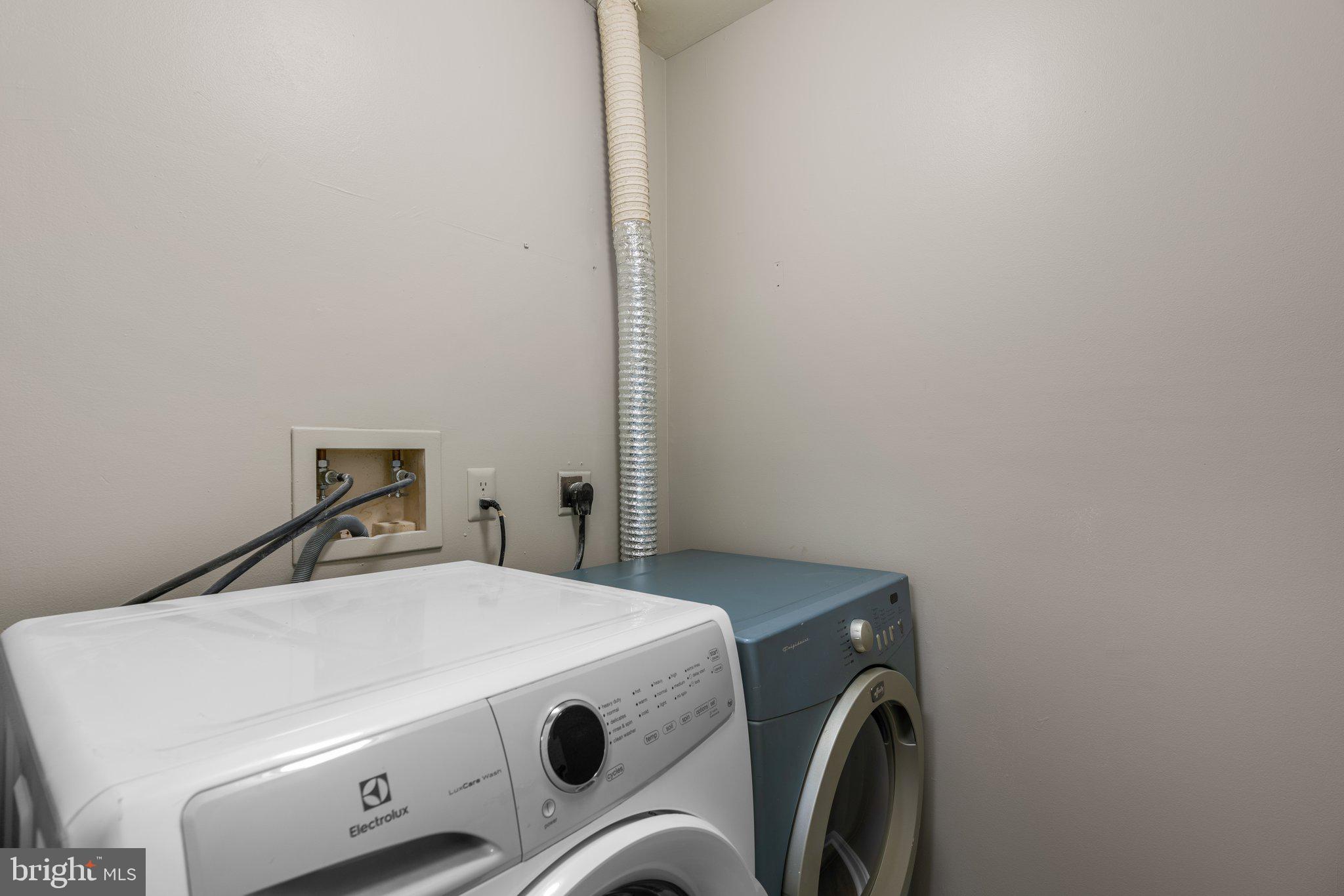 18302 Streamside Dr #104