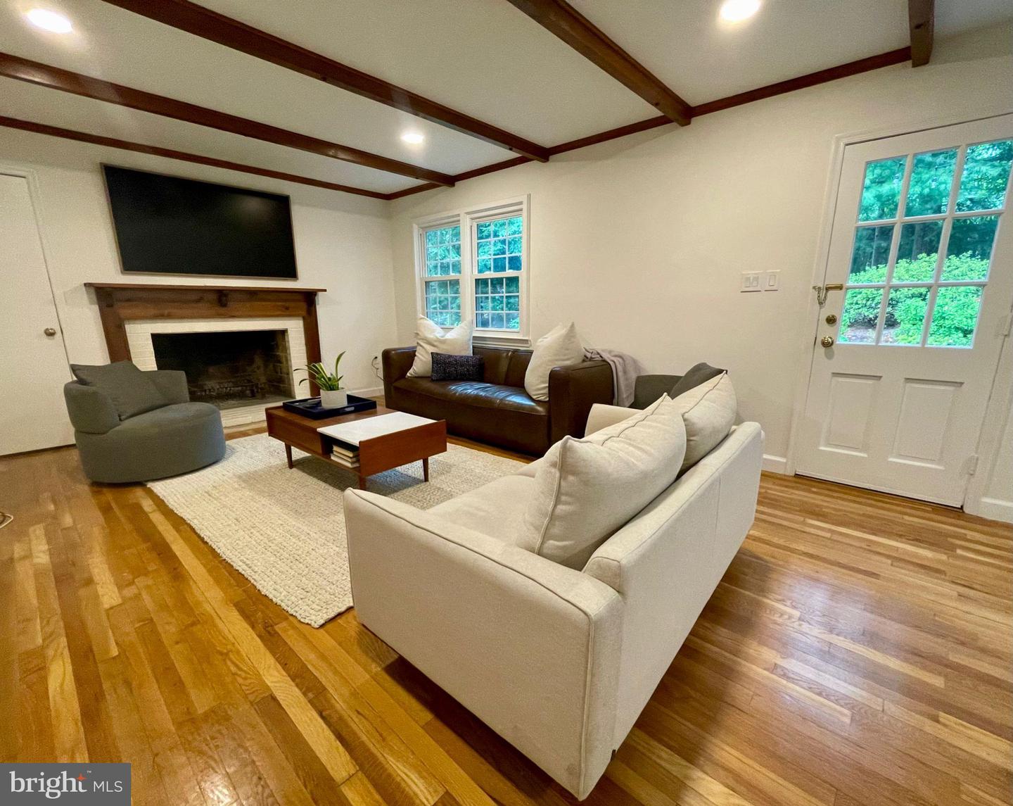 6528 Windermere