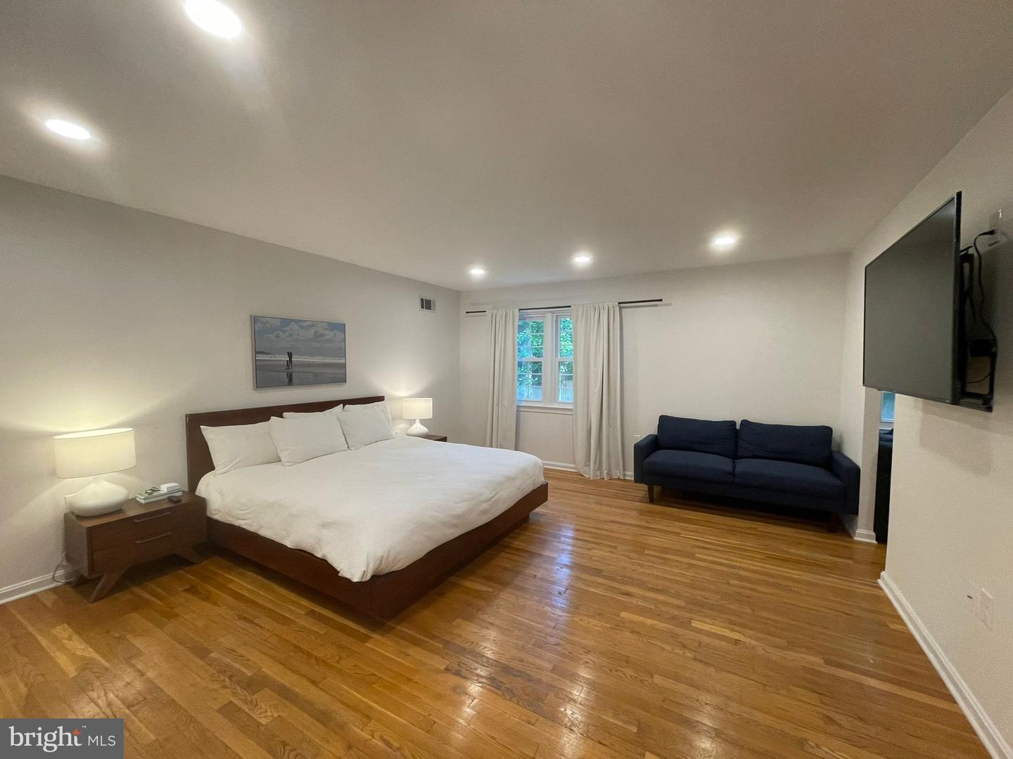 6528 Windermere