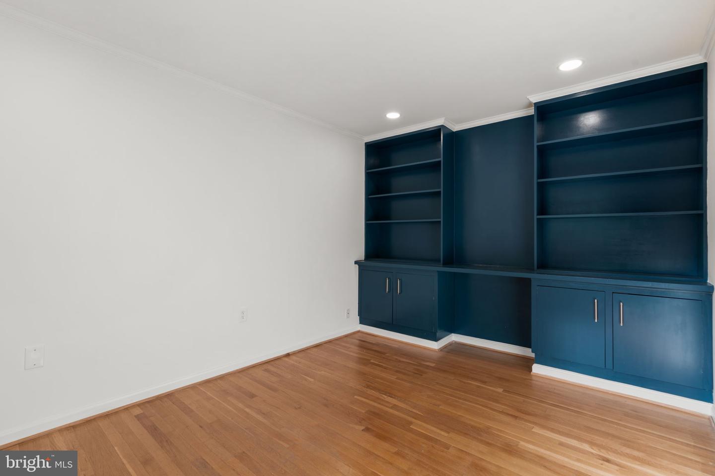 6528 Windermere