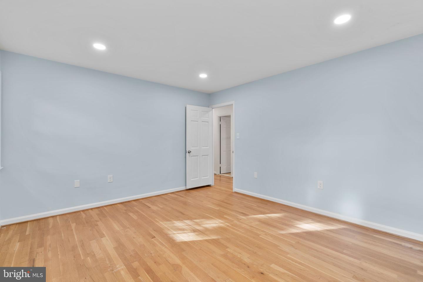 6528 Windermere