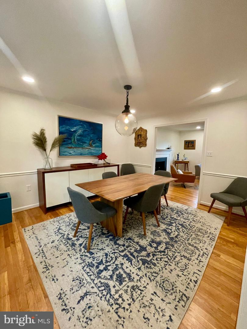 6528 Windermere