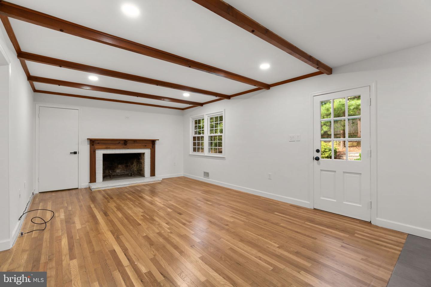 6528 Windermere