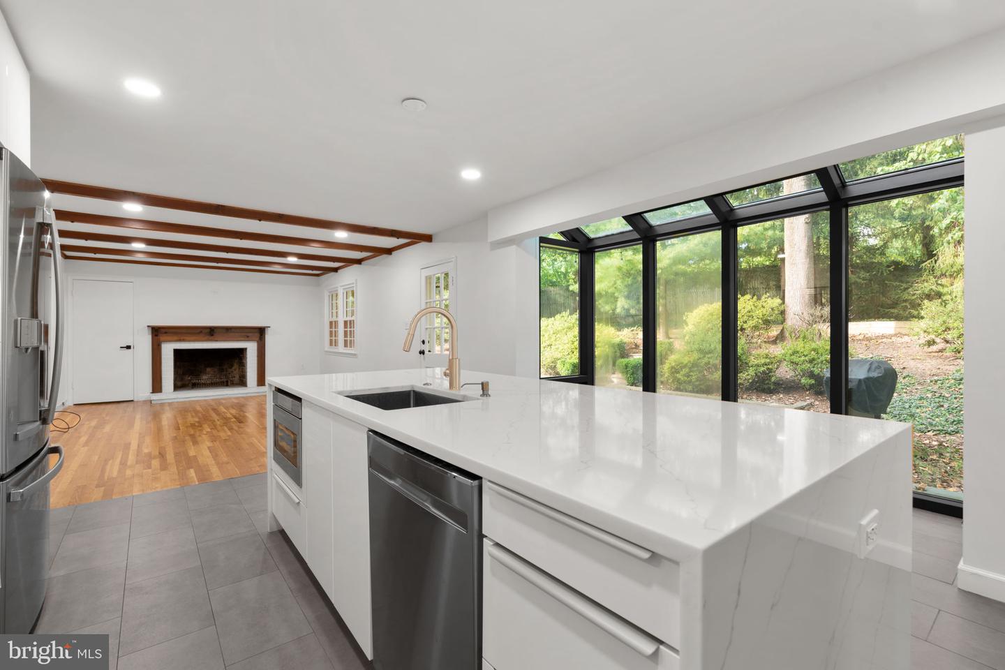 6528 Windermere