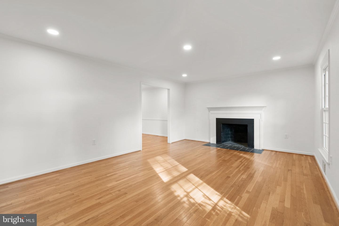 6528 Windermere