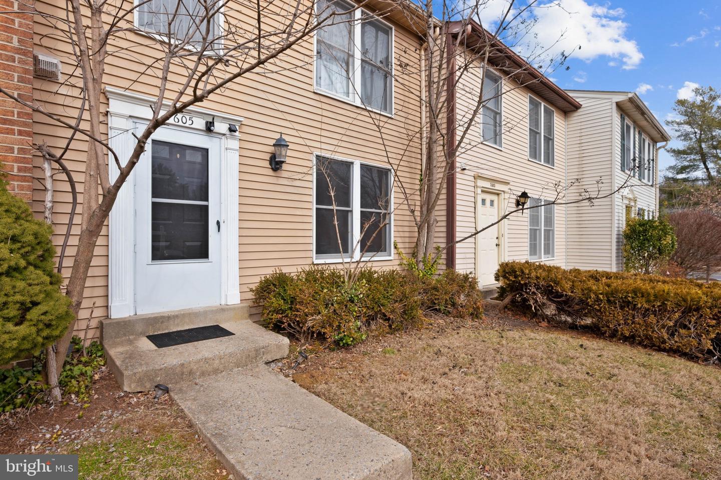7605 Nutwood Ct