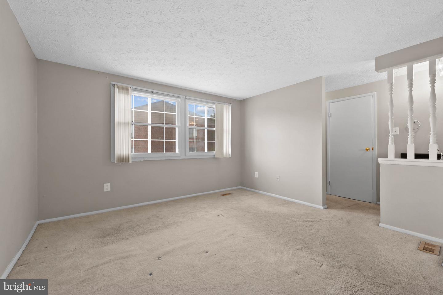 7605 Nutwood Ct
