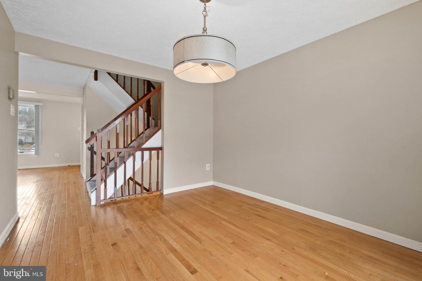 7605 Nutwood Ct