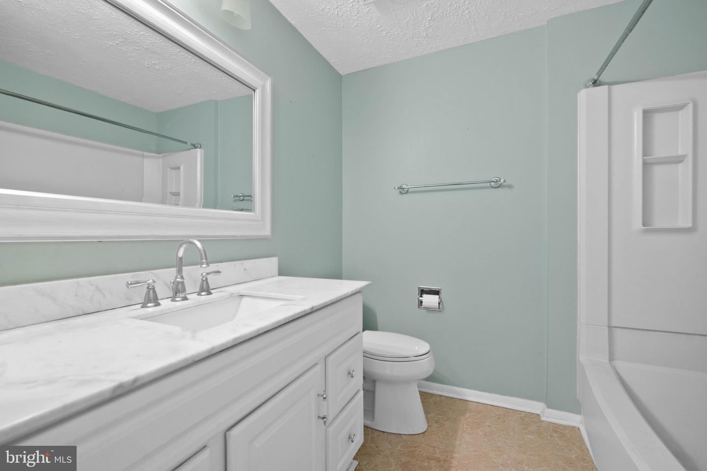 7605 Nutwood Ct