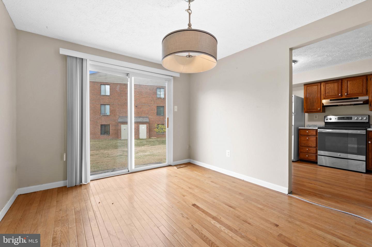 7605 Nutwood Ct