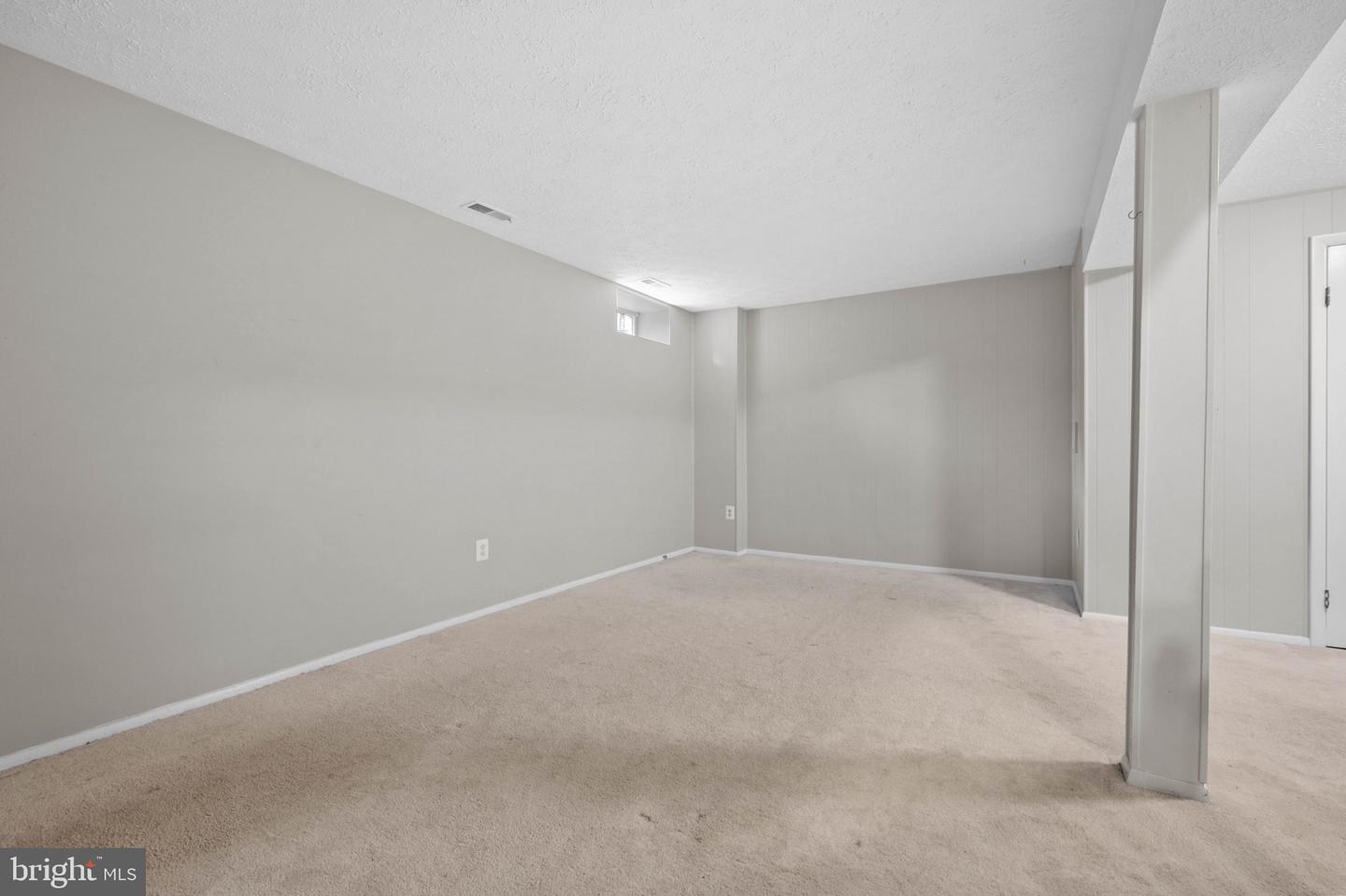 7605 Nutwood Ct