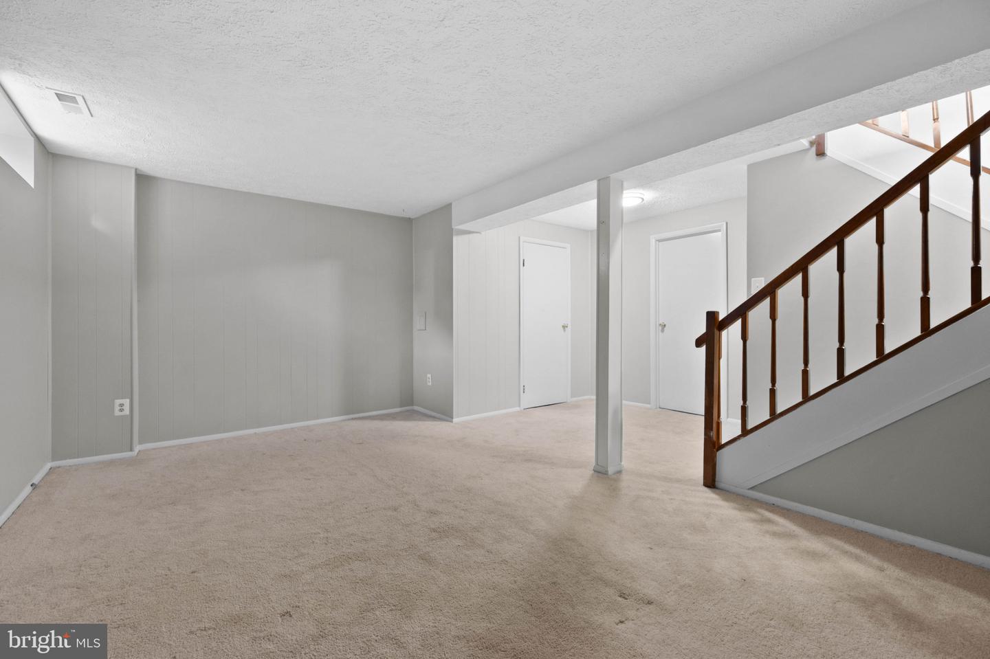 7605 Nutwood Ct