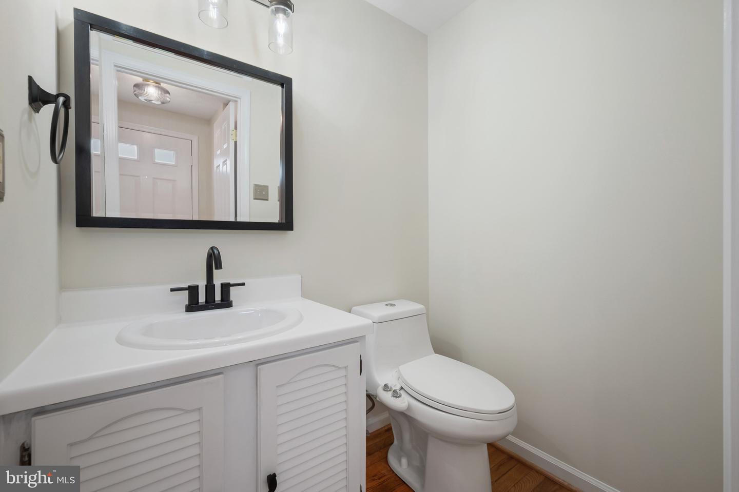 101 Sharpstead Ln