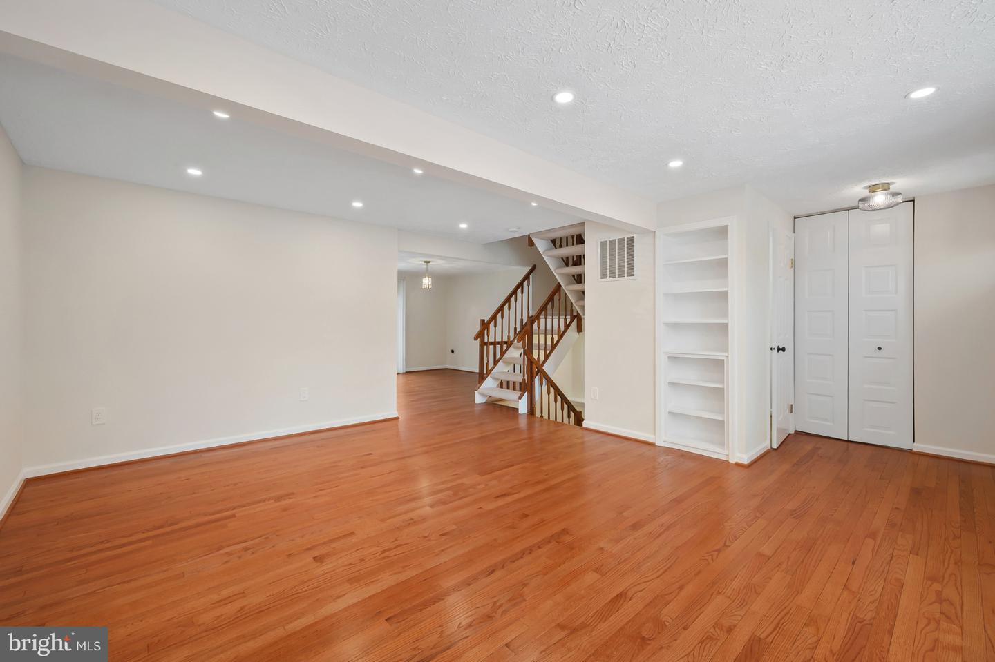 101 Sharpstead Ln