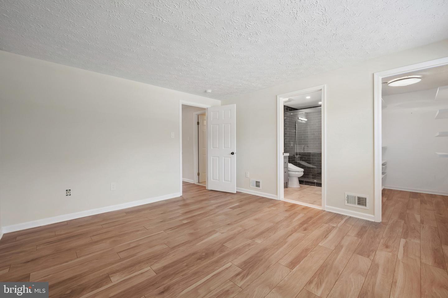 101 Sharpstead Ln