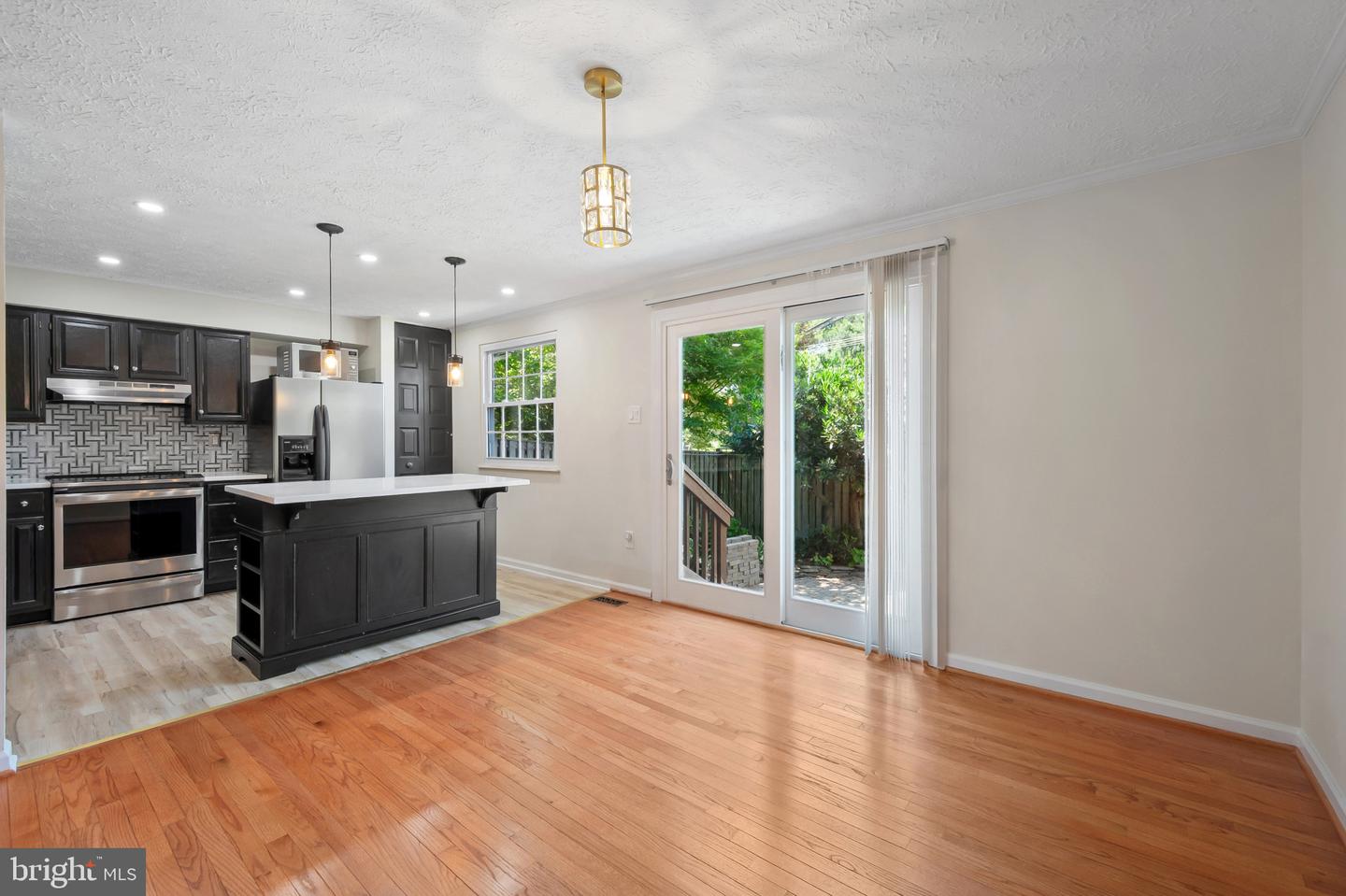 101 Sharpstead Ln