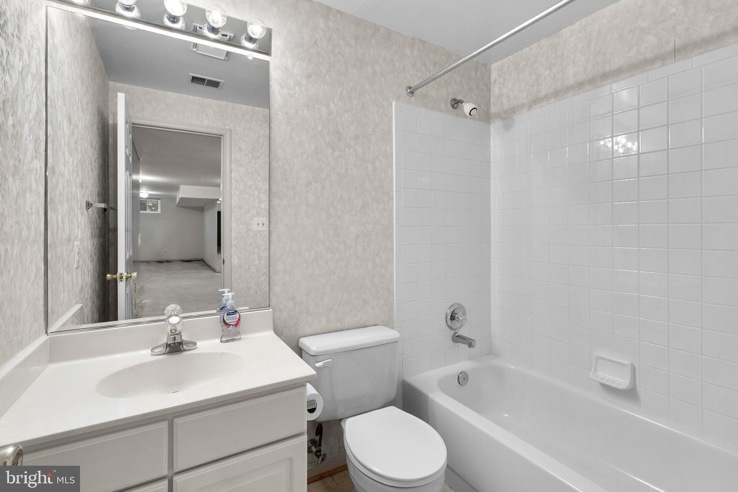 12200 QUINTETTE LANE