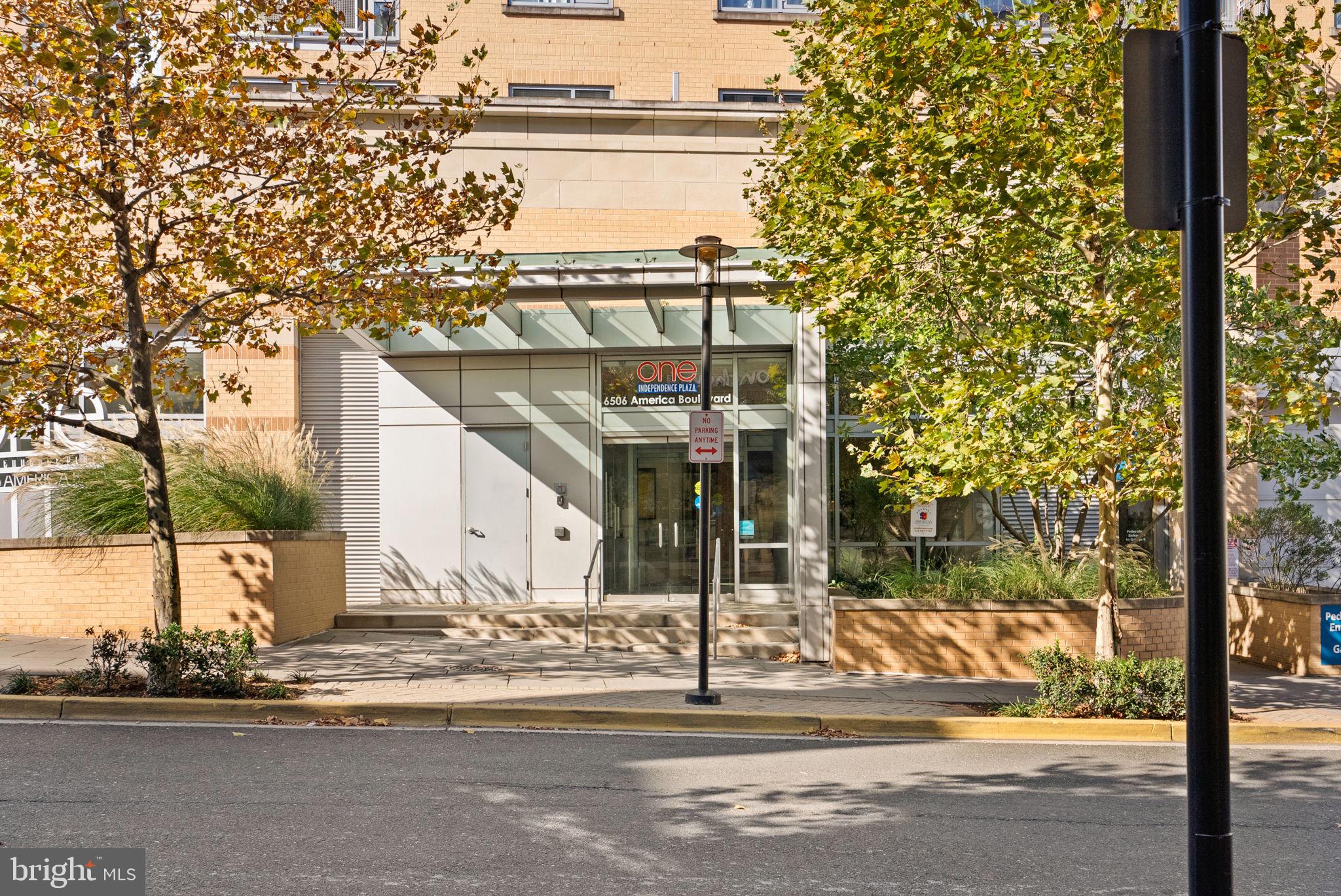 6506 America BOULEVARD Unit: 703