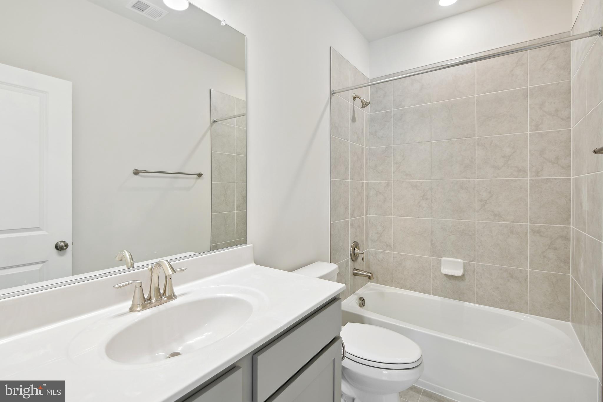 12136 American Chestnut ROAD