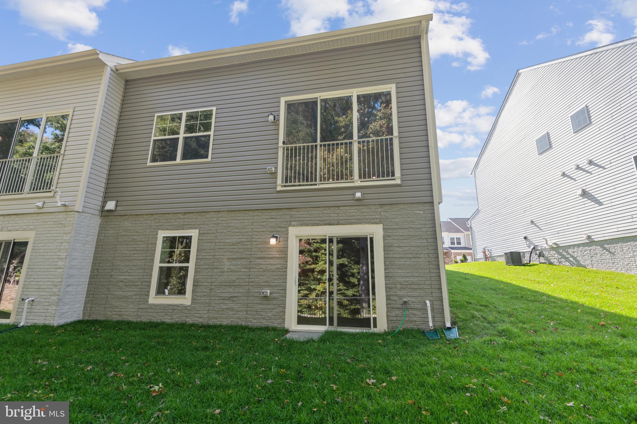 12140 American Chestnut ROAD