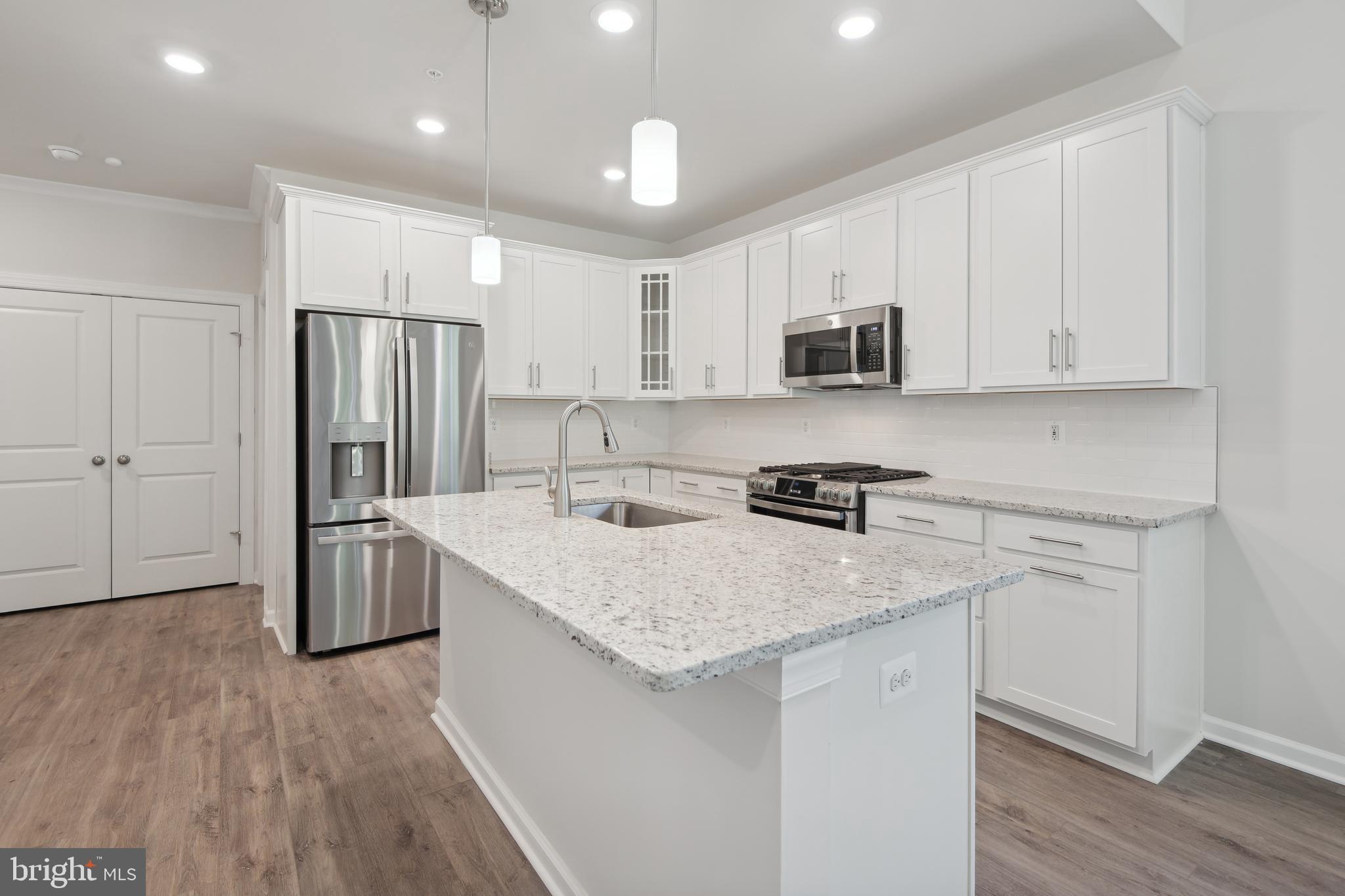 12140 American Chestnut ROAD