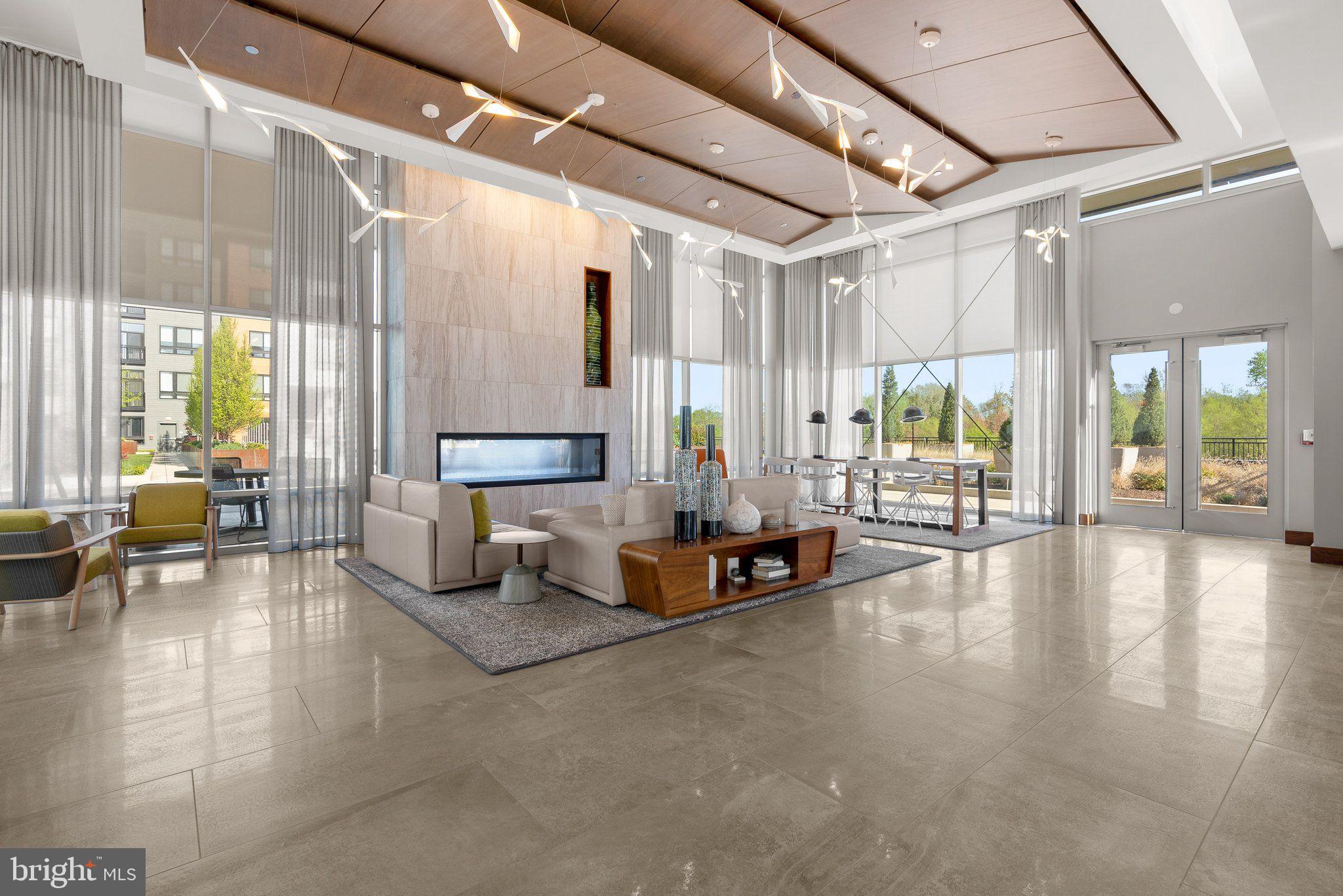 145 Riverhaven Dr Unit: 522