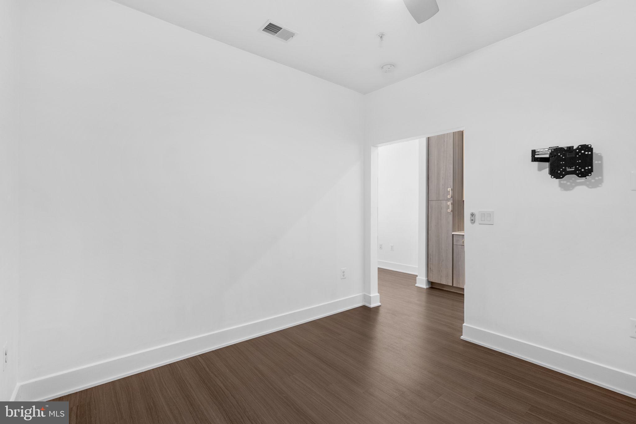 145 Riverhaven Dr Unit: 522