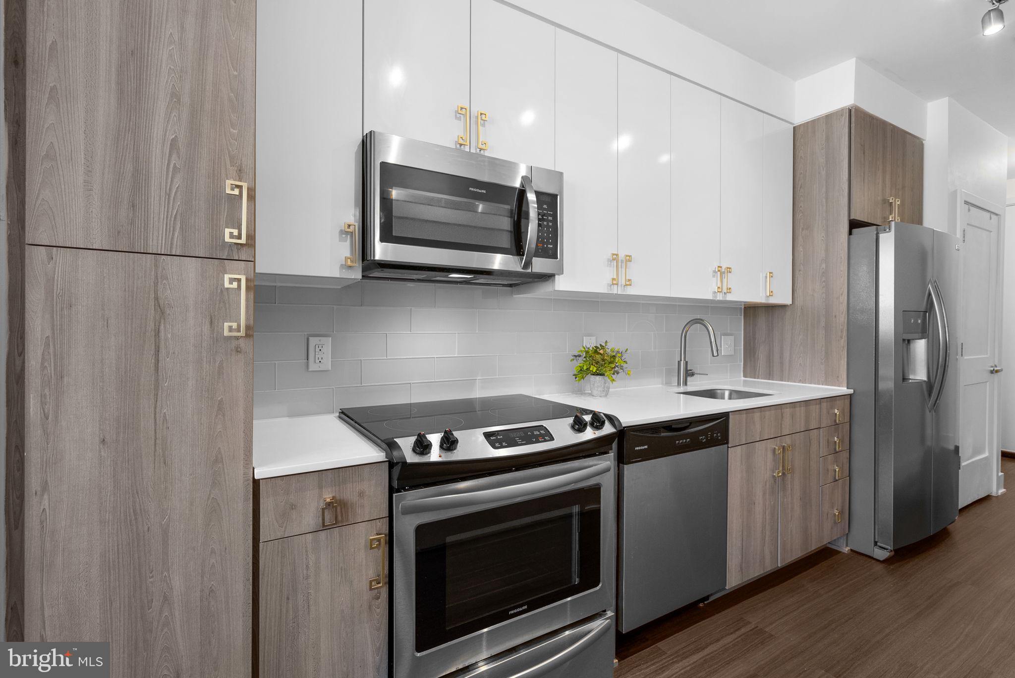 145 Riverhaven Dr Unit: 522