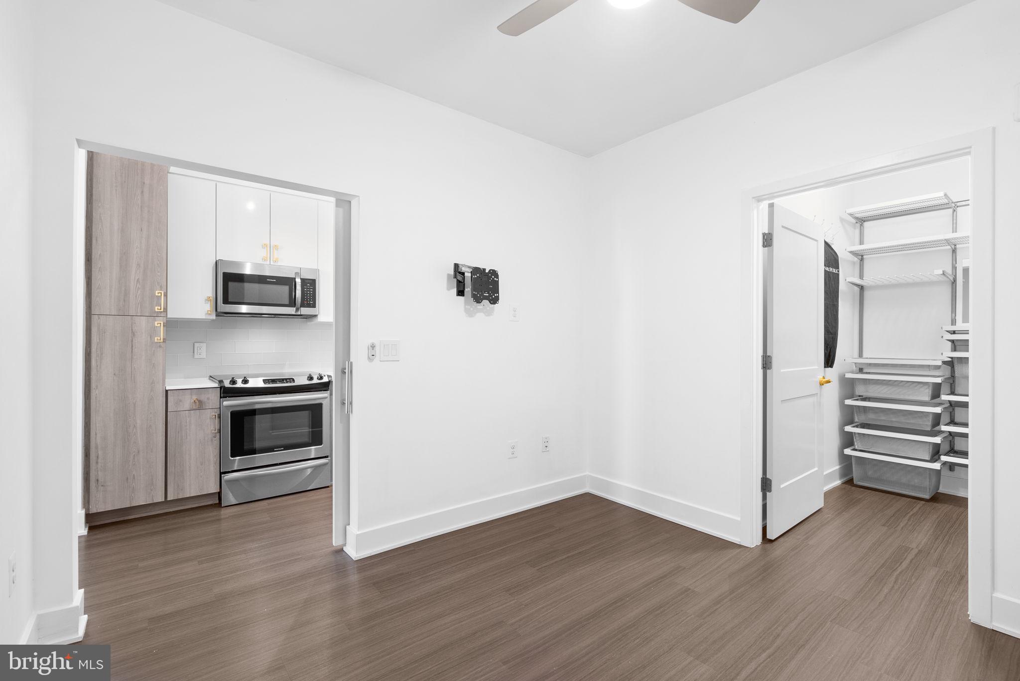 145 Riverhaven Dr Unit: 522