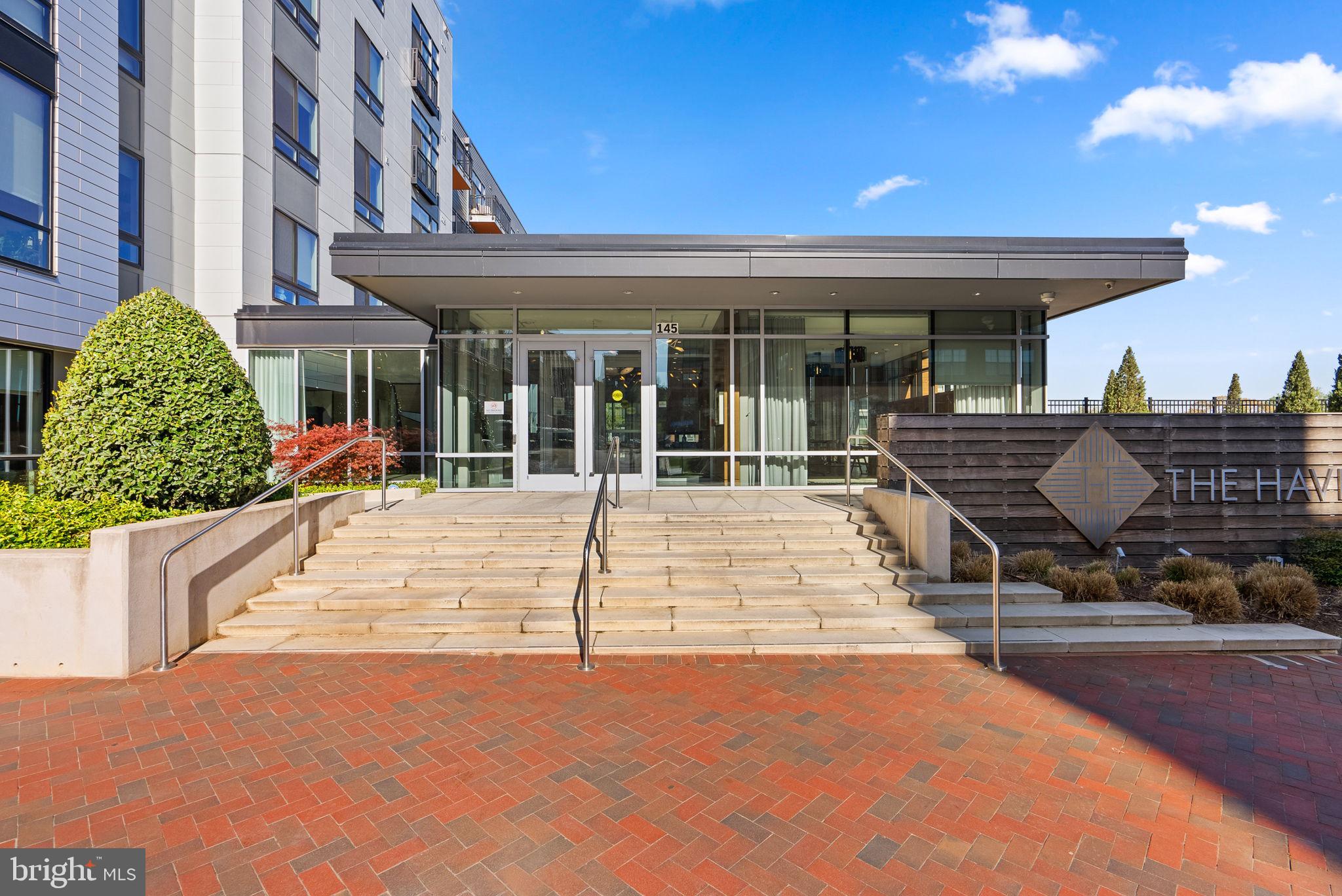 145 Riverhaven Dr Unit: 522