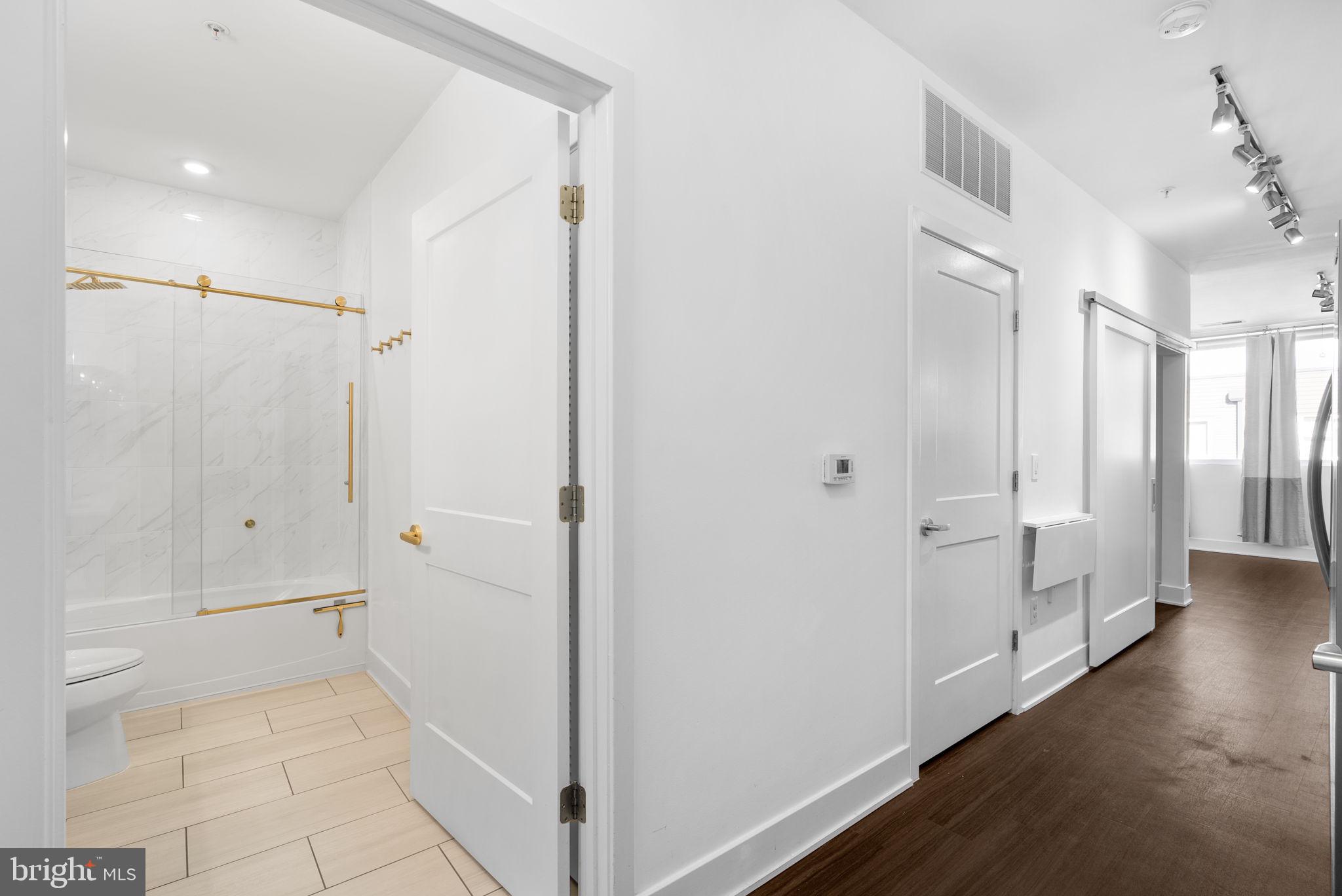 145 Riverhaven Dr Unit: 522