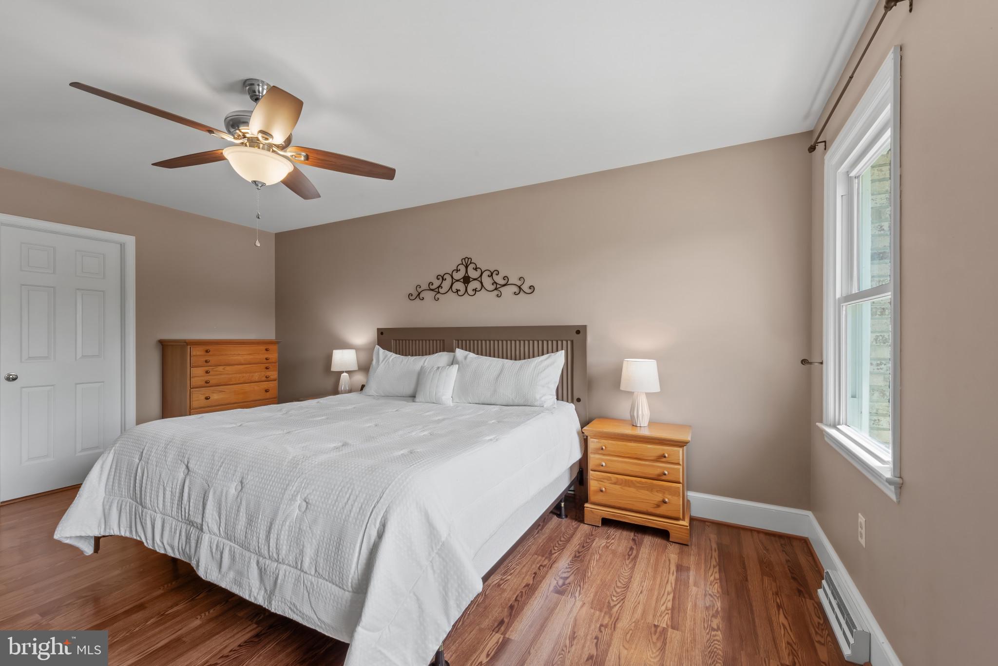 10 CARRIAGE HILL DRIVE