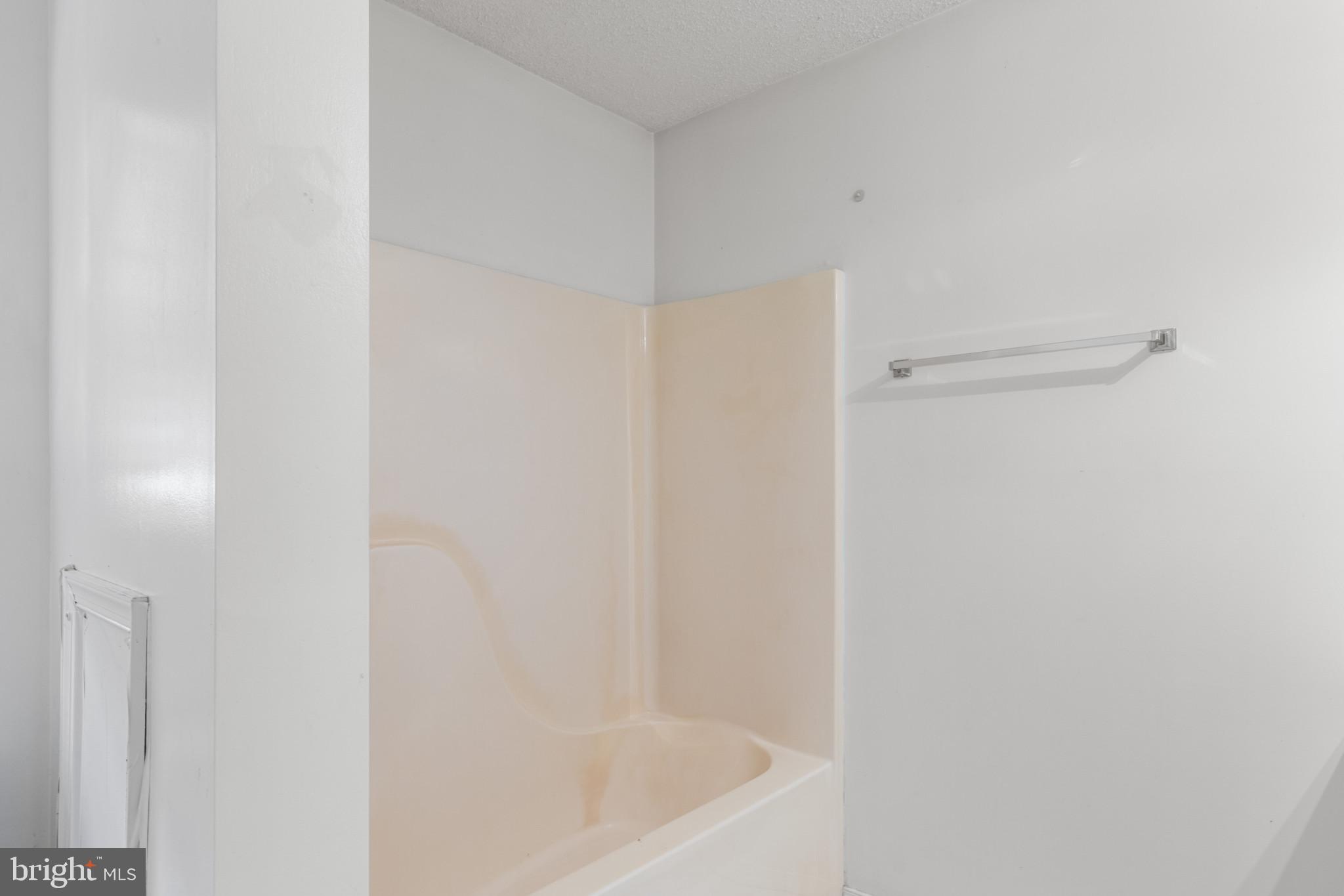 9821 KEYSER POINT ROAD Unit: 8D1