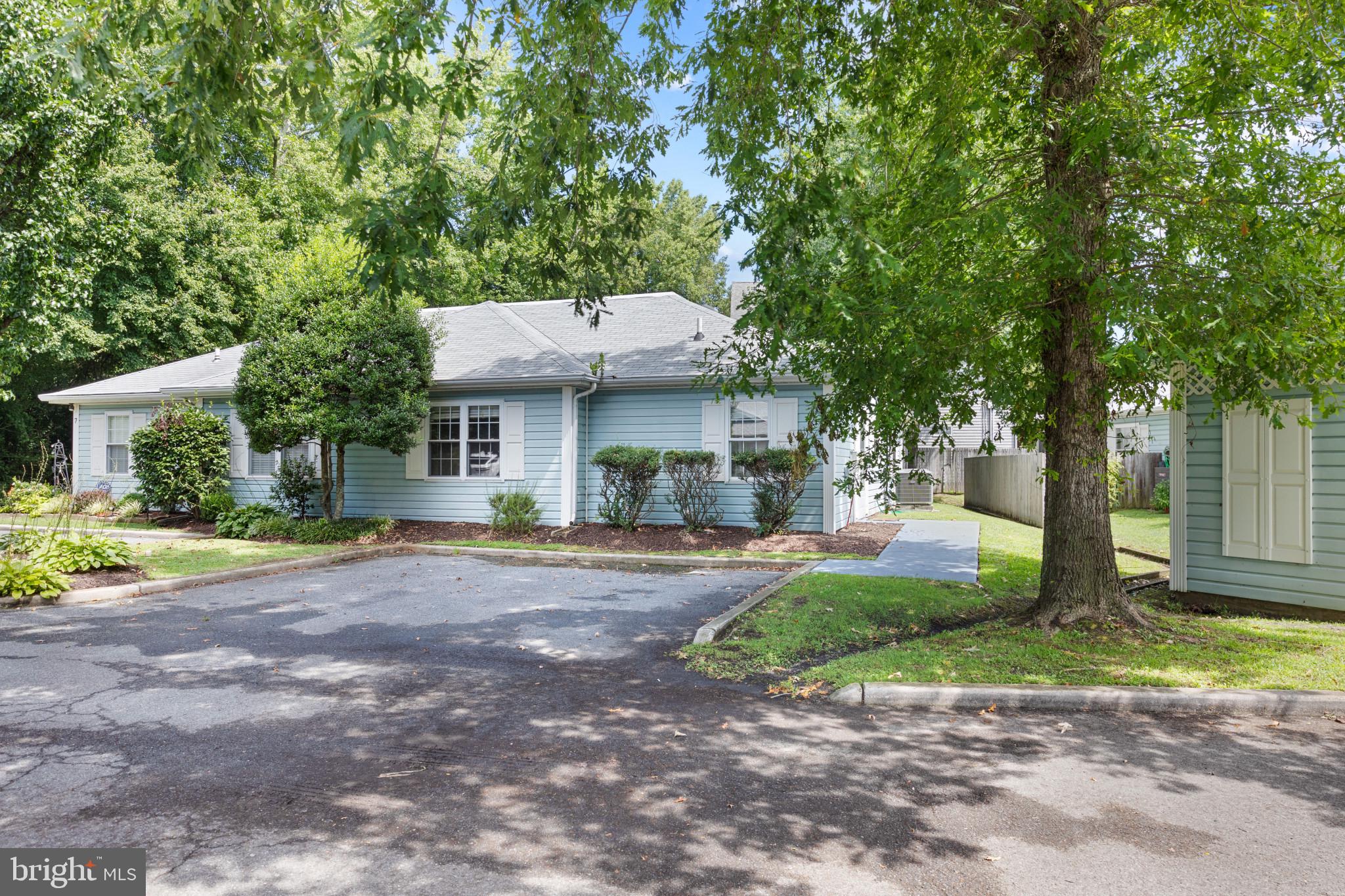 9821 KEYSER POINT ROAD Unit: 8D1