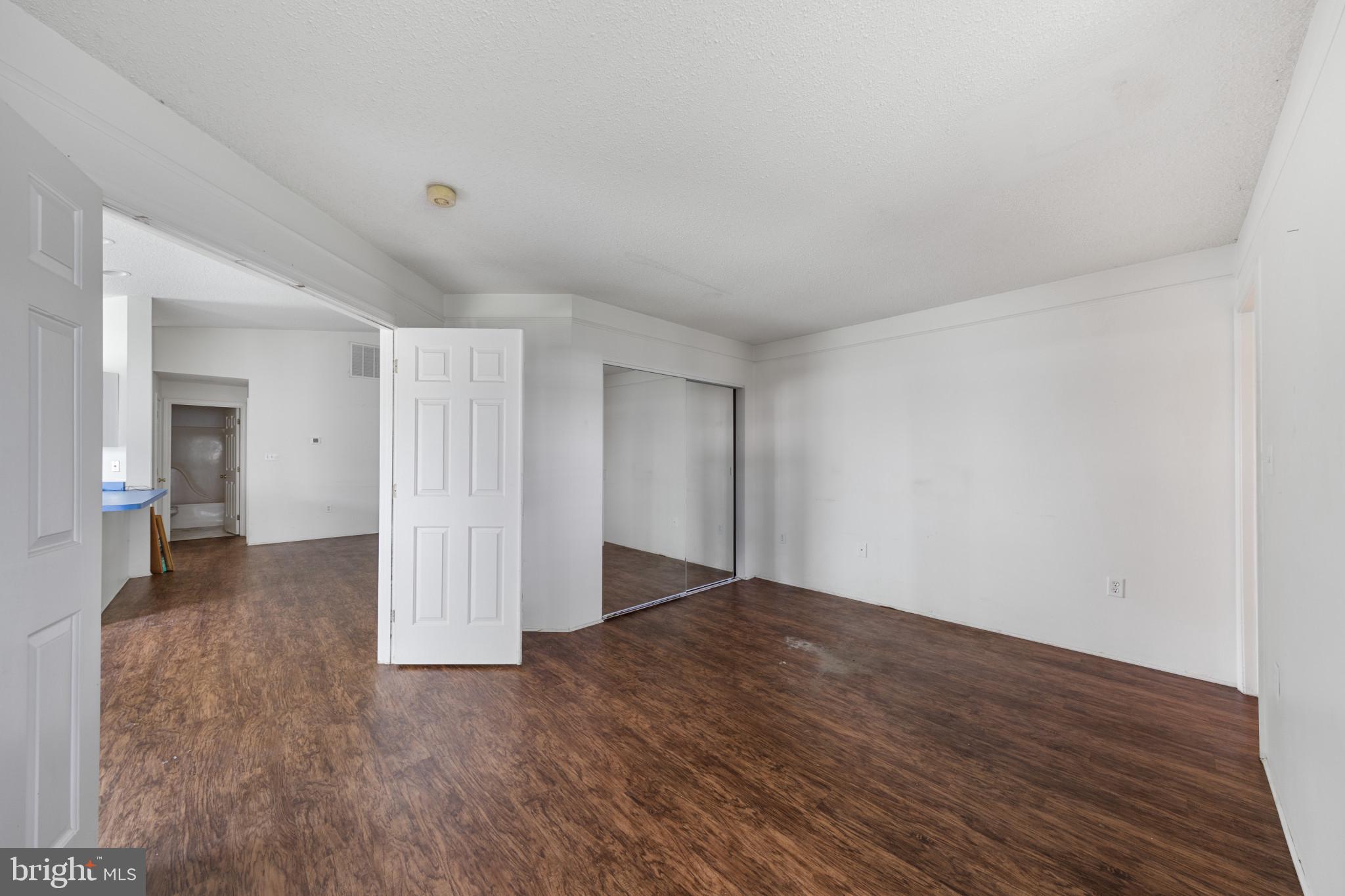 9821 KEYSER POINT ROAD Unit: 8D1