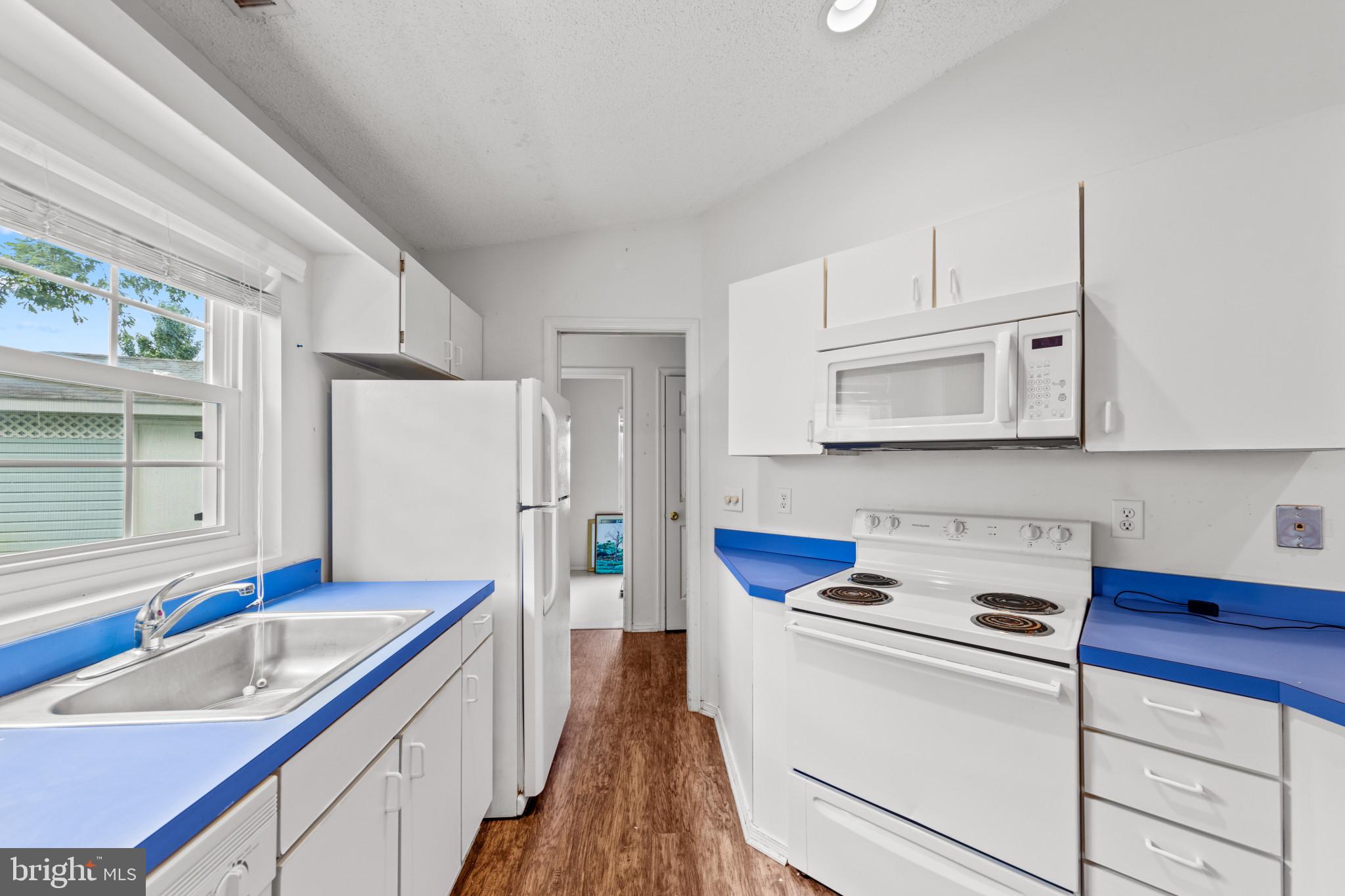 9821 KEYSER POINT ROAD Unit: 8D1