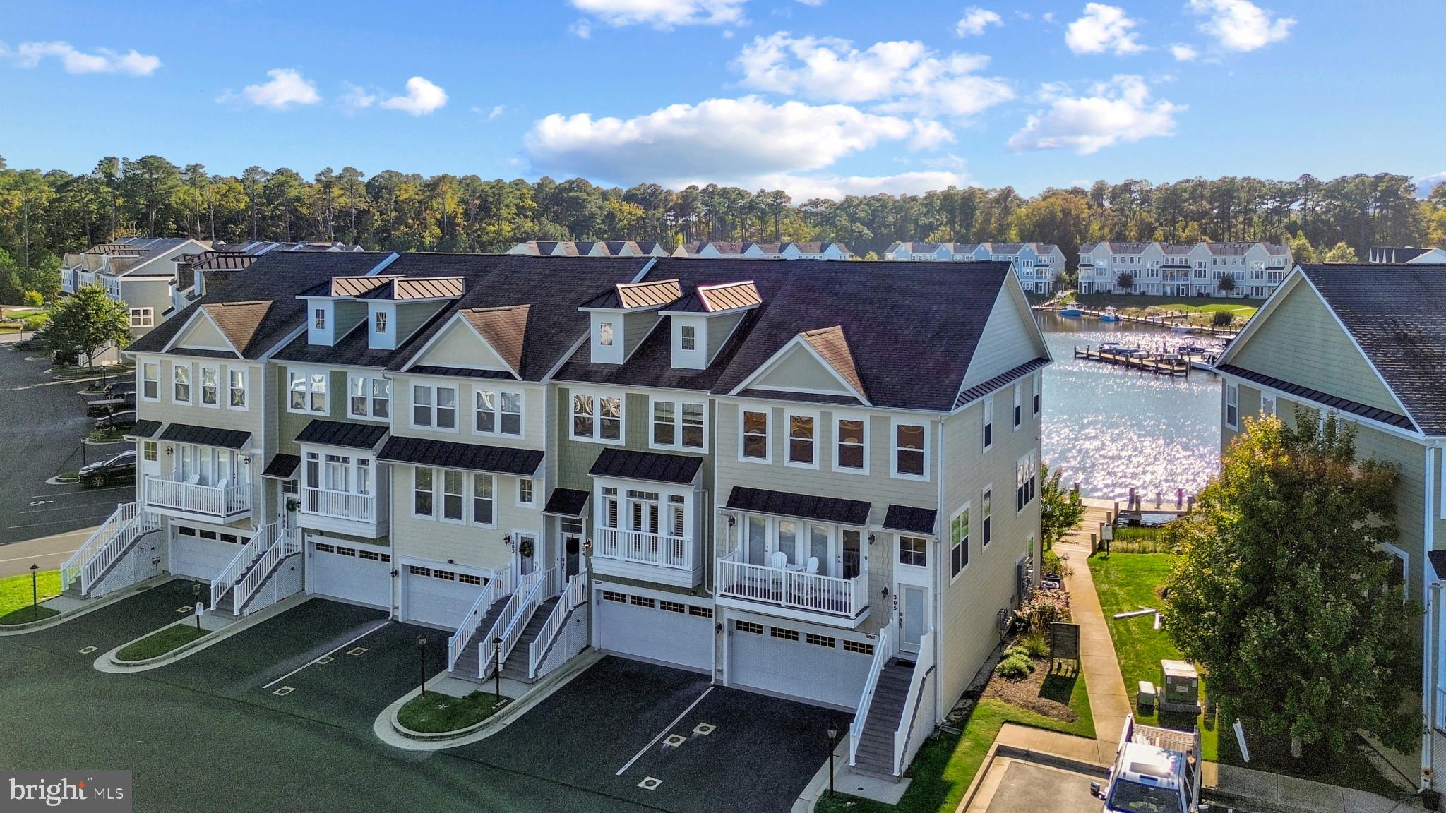 10900 Holystone LANE Unit: 304