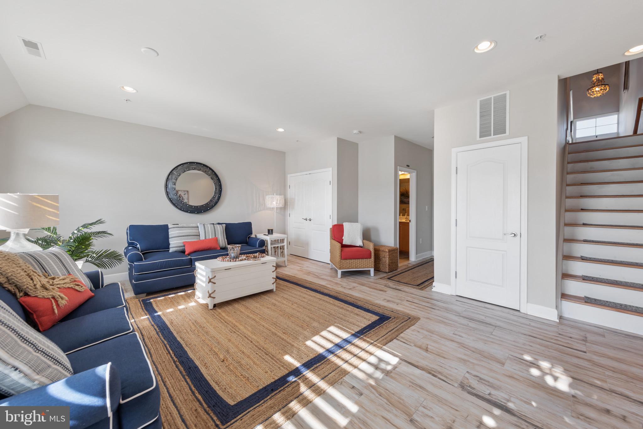 10900 Holystone LANE Unit: 304