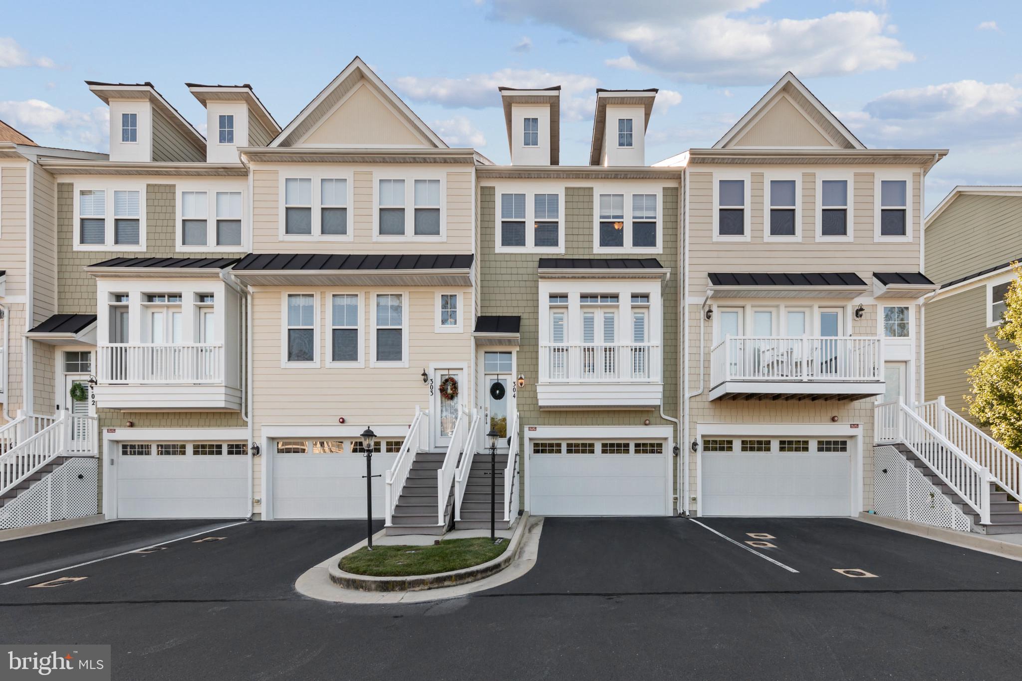 10900 Holystone LANE Unit: 304