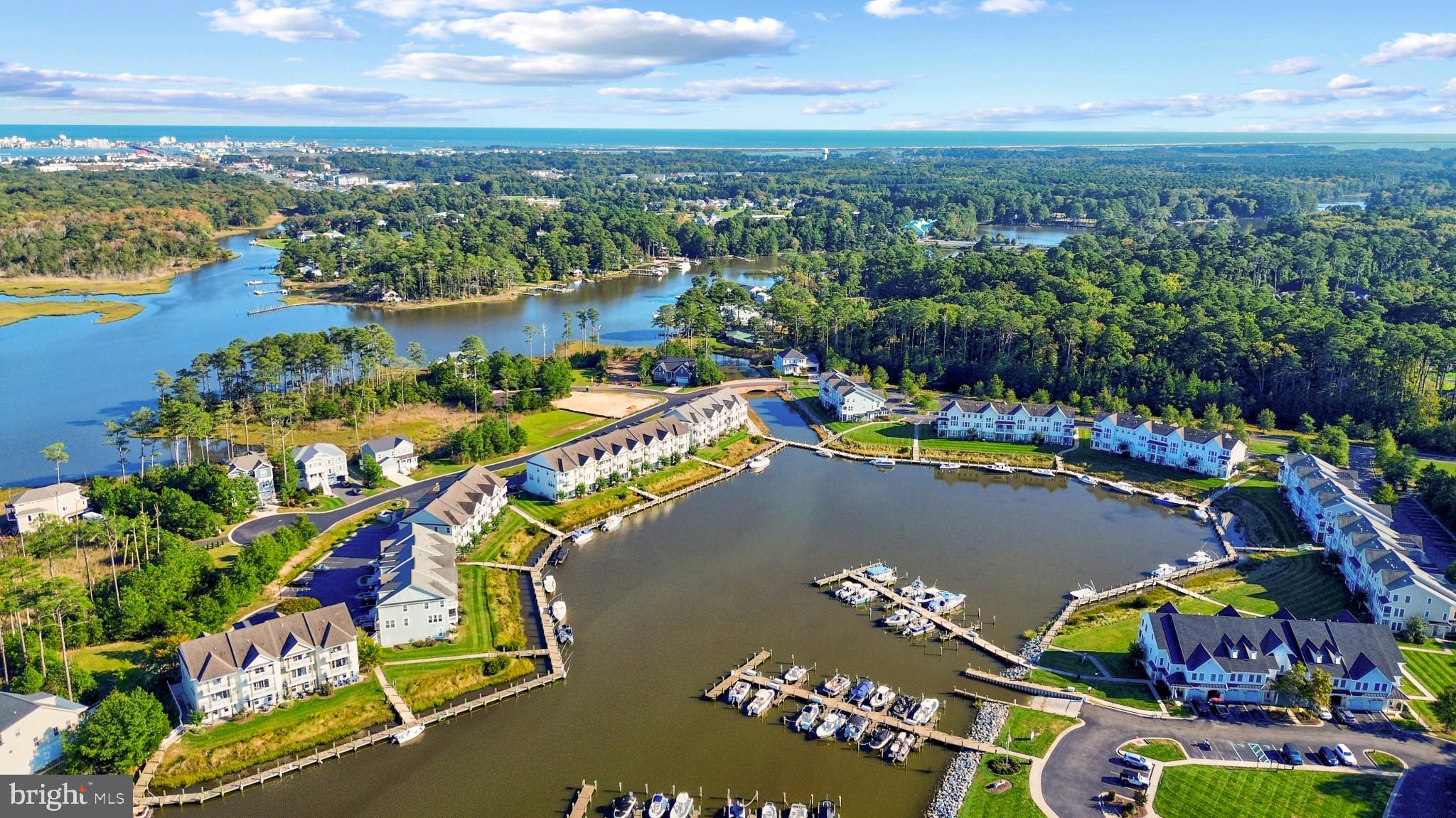 10900 Holystone LANE Unit: 304