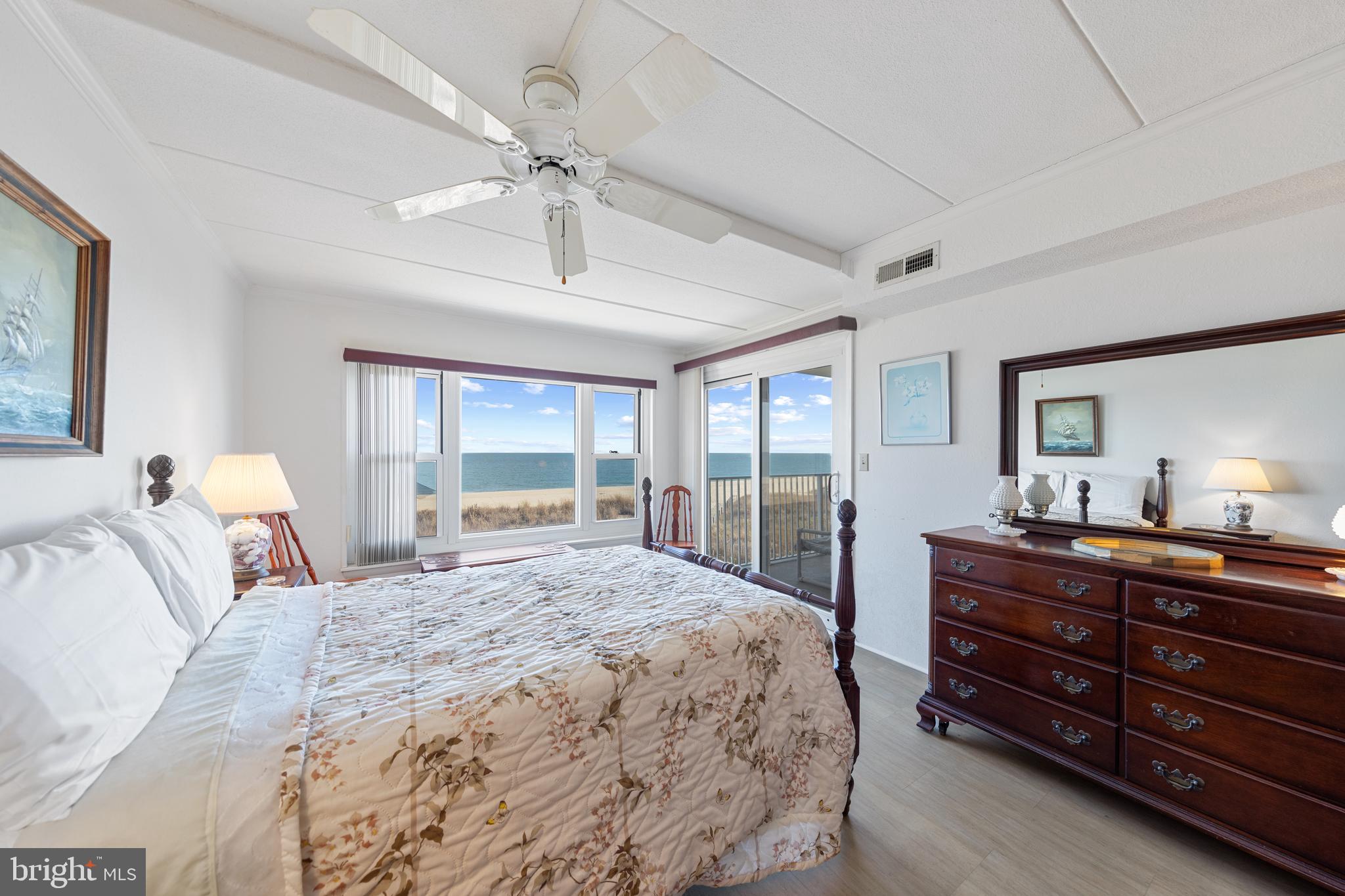 6007 Atlantic AVENUE Unit: 302