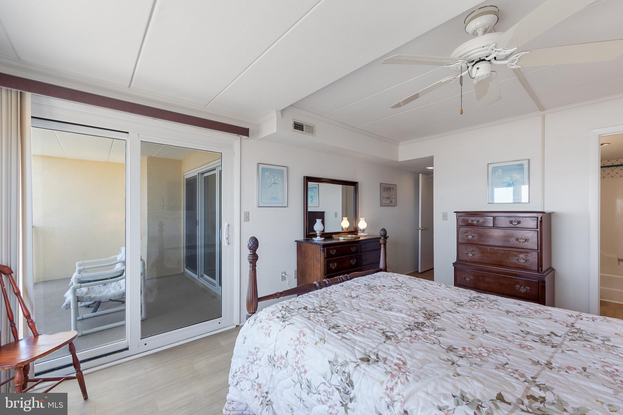 6007 Atlantic AVENUE Unit: 302