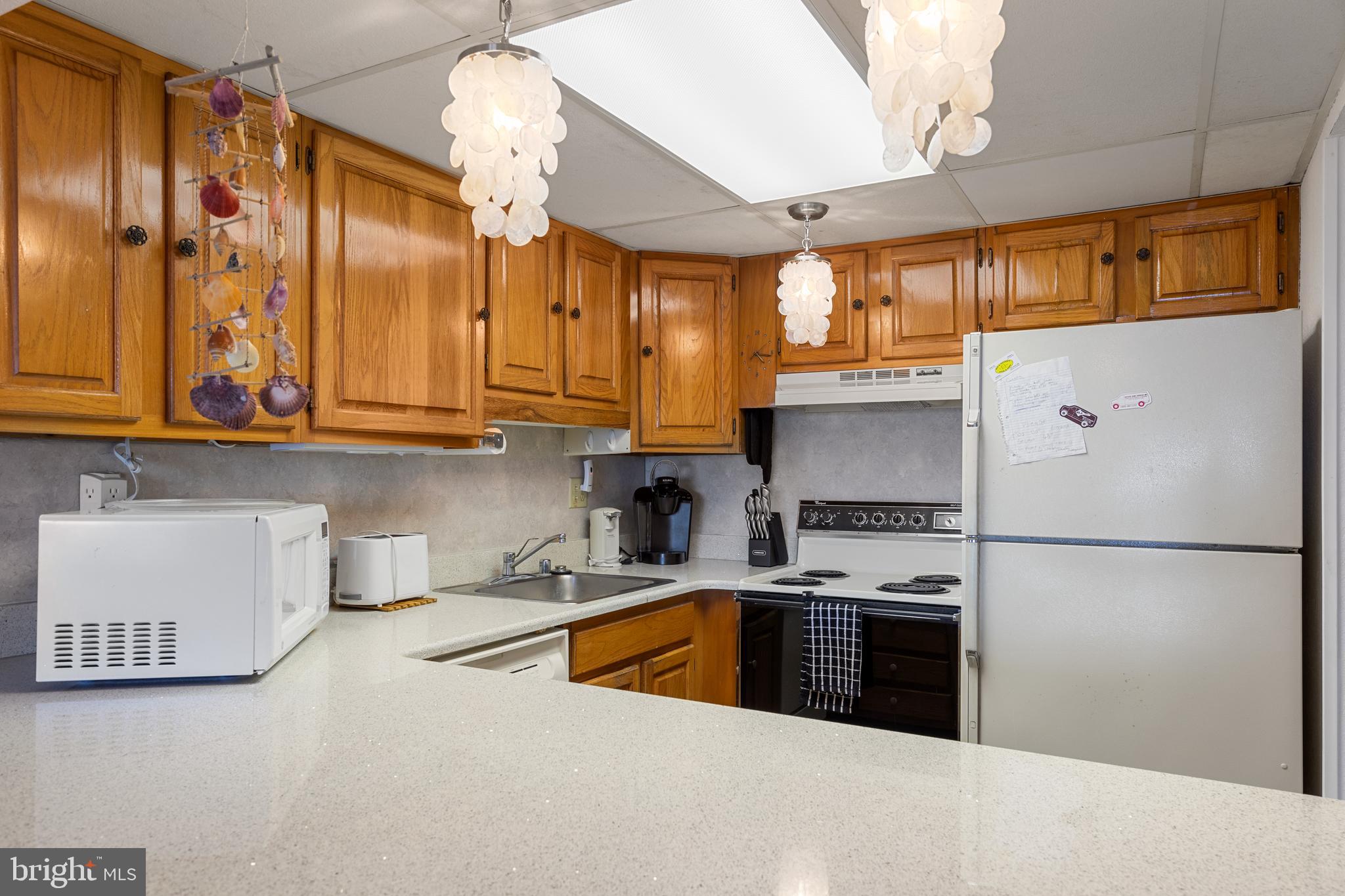 6007 Atlantic AVENUE Unit: 302