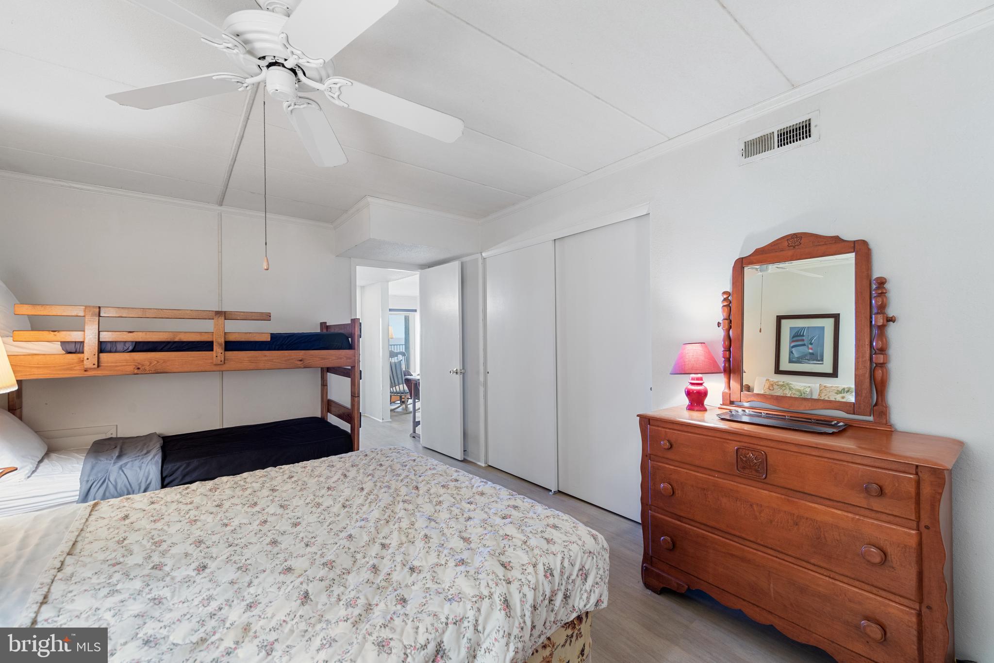 6007 Atlantic AVENUE Unit: 302