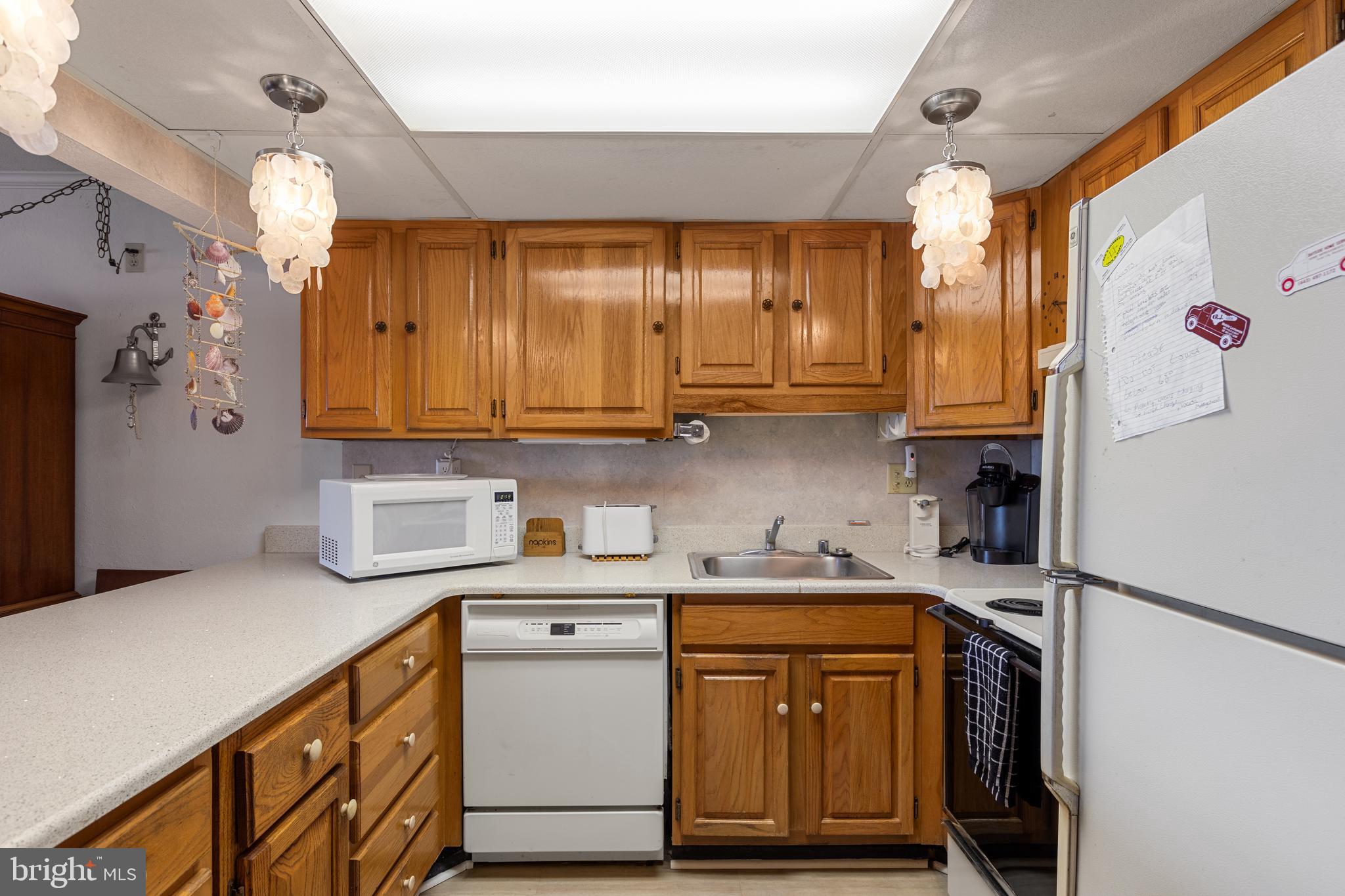 6007 Atlantic AVENUE Unit: 302