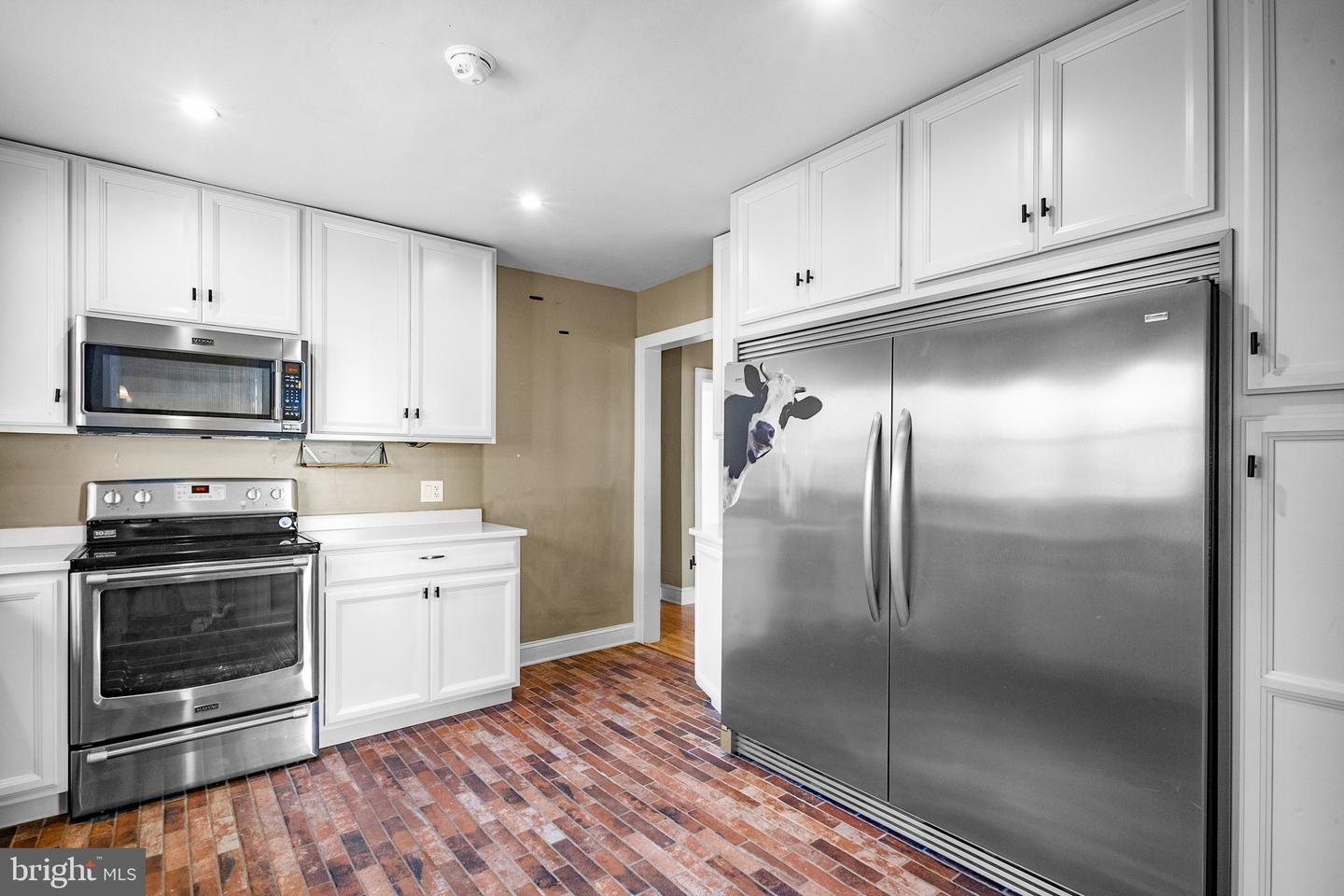 907 Walnut St