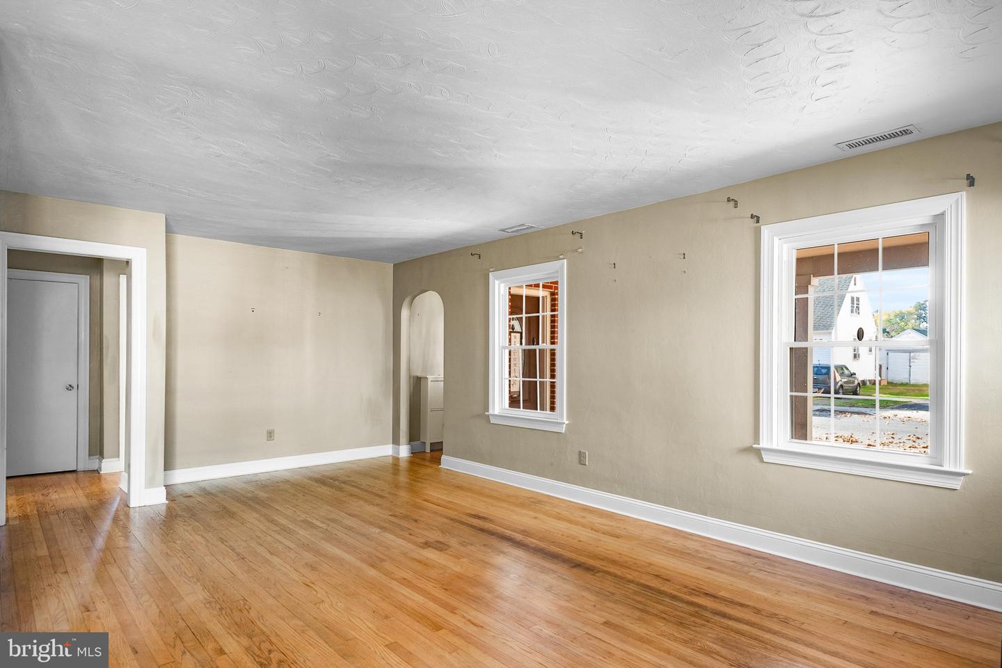 907 Walnut St