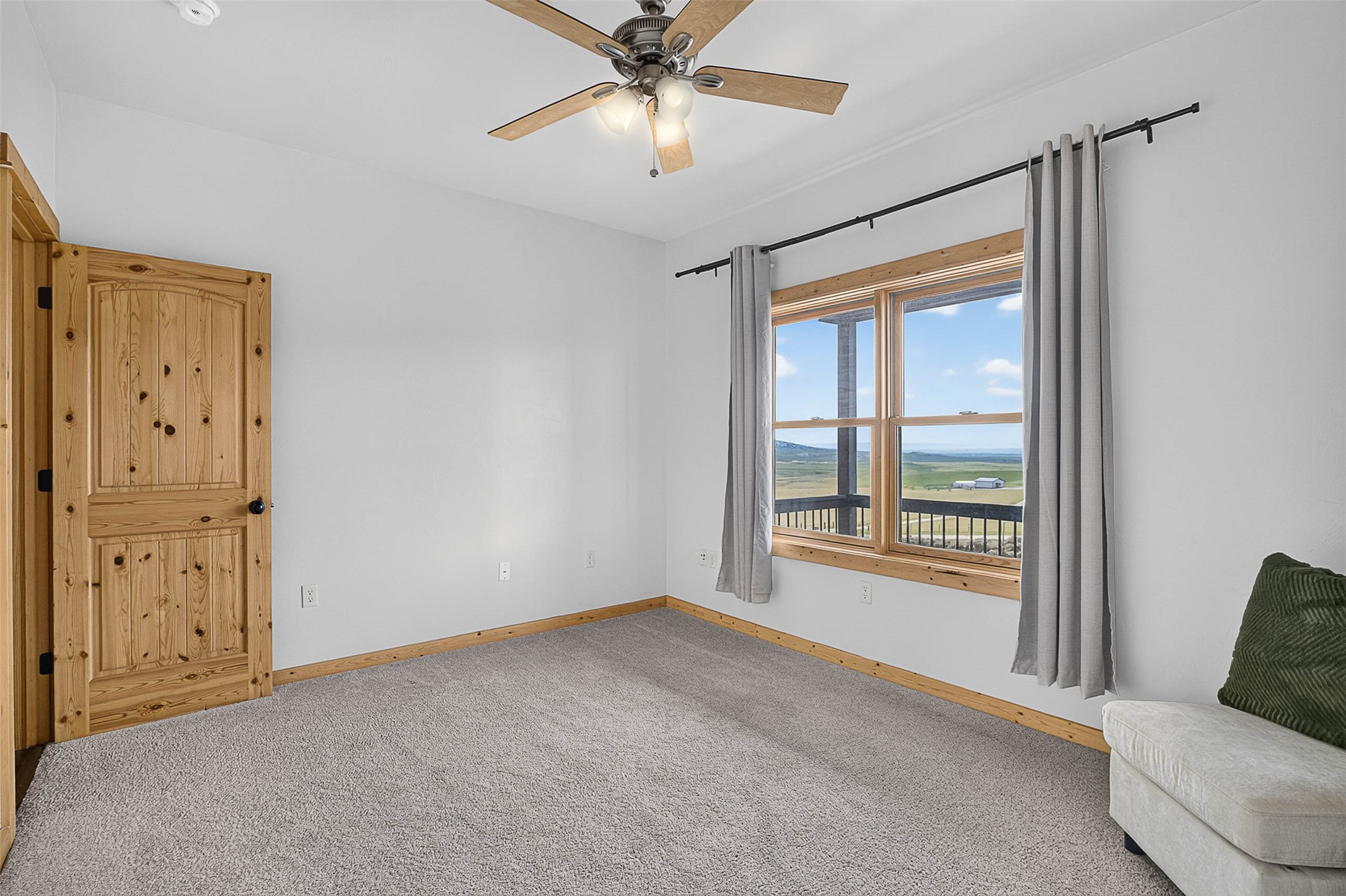 160 Hilltop Vista Loop